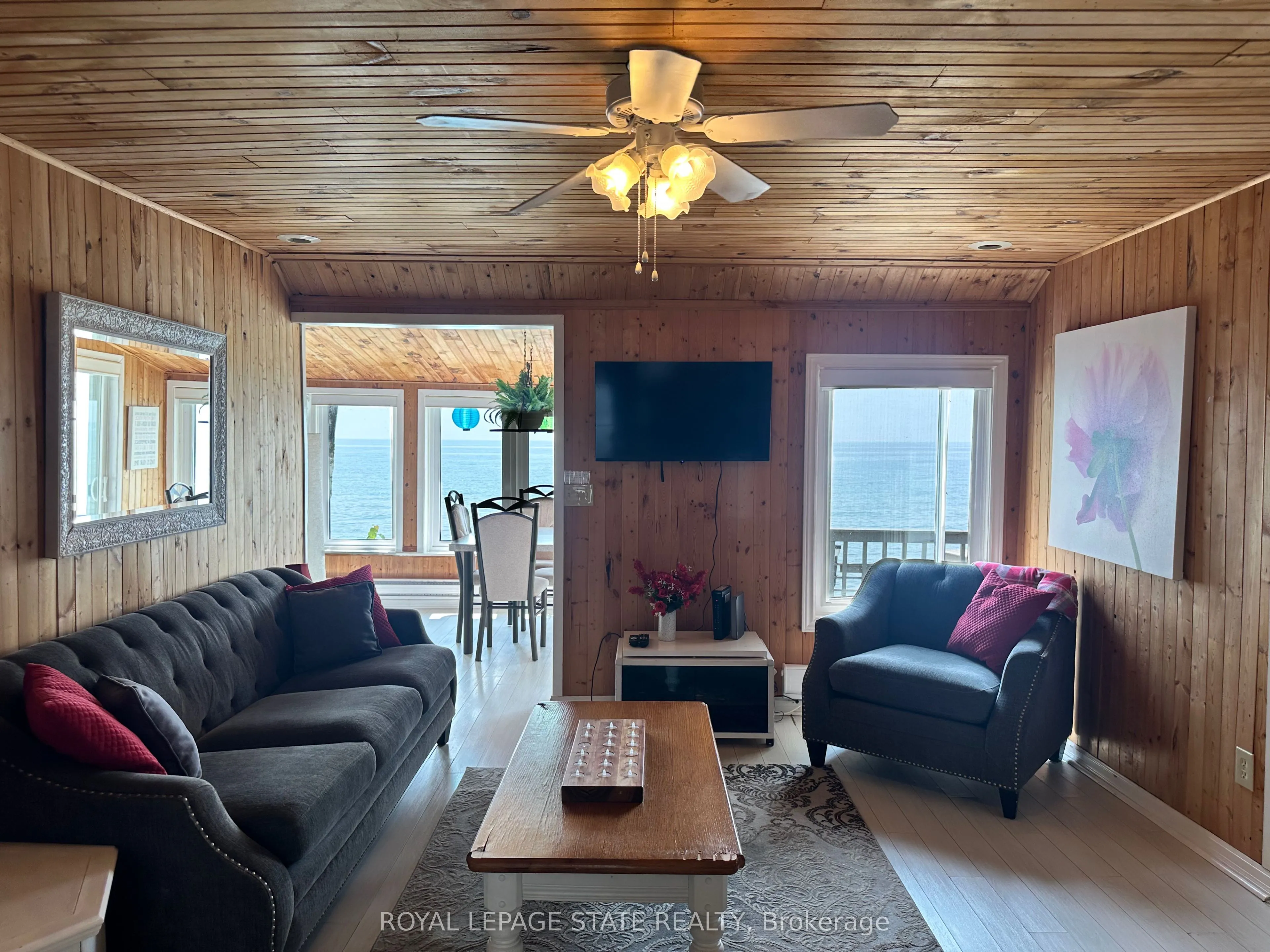 2110 Lakeshore Road