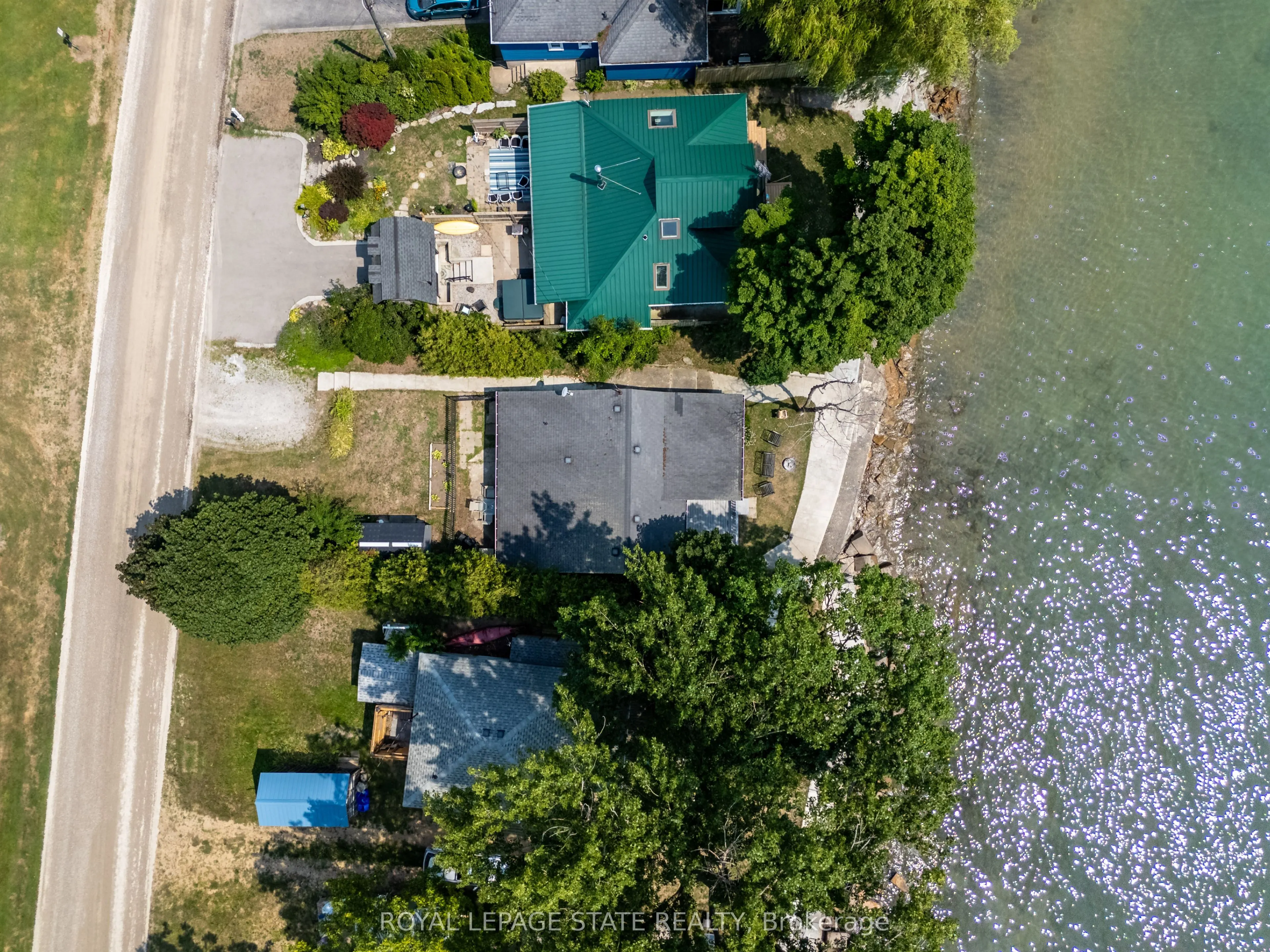 2110 Lakeshore Road