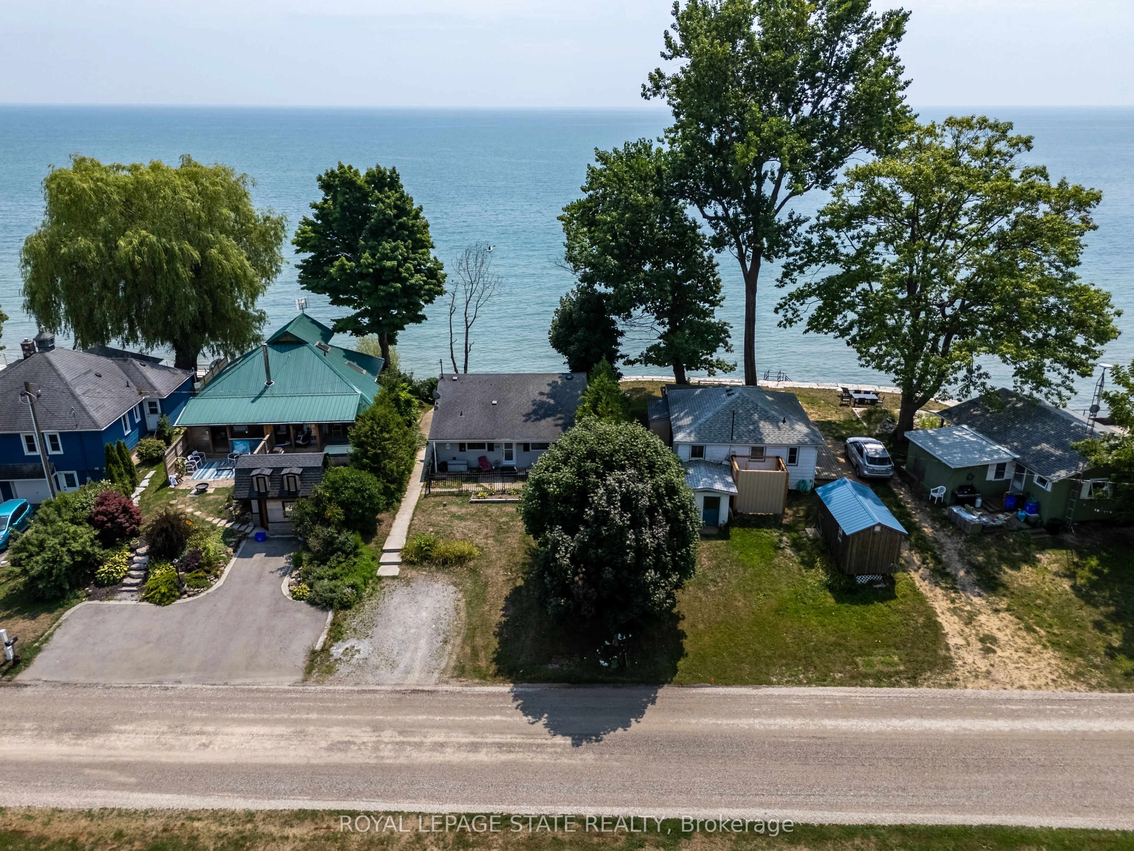 2110 Lakeshore Road