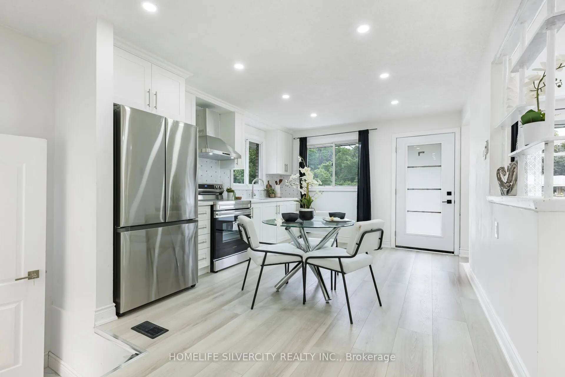 4 Hipel Avenue