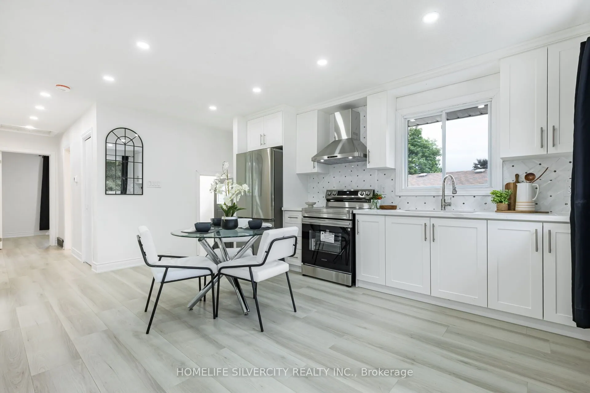 4 Hipel Avenue