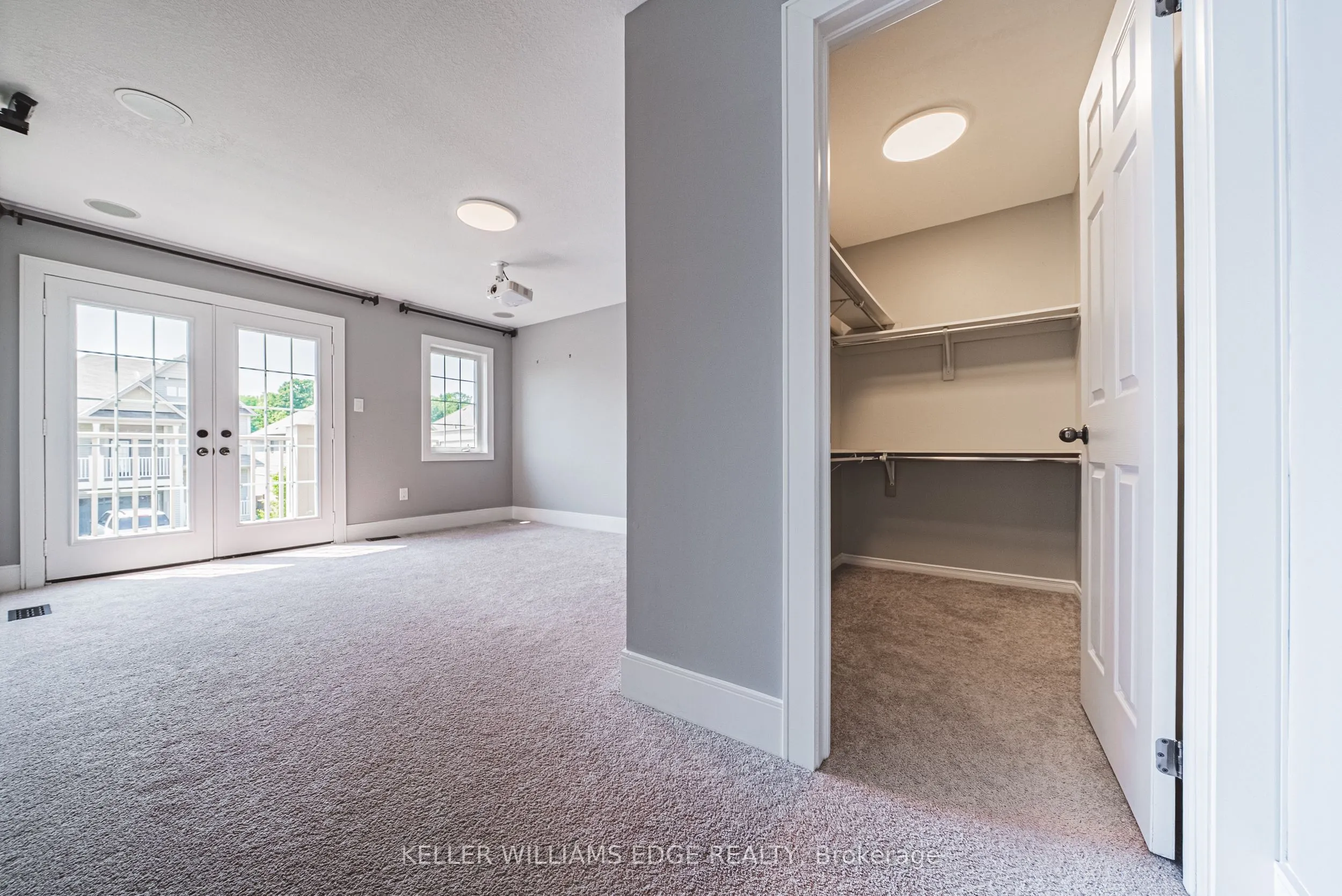 8788 Dogwood Crescent