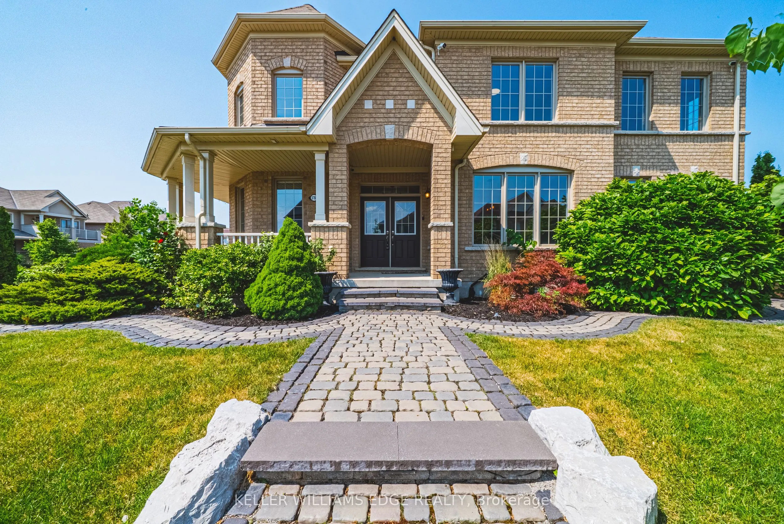 8788 Dogwood Crescent