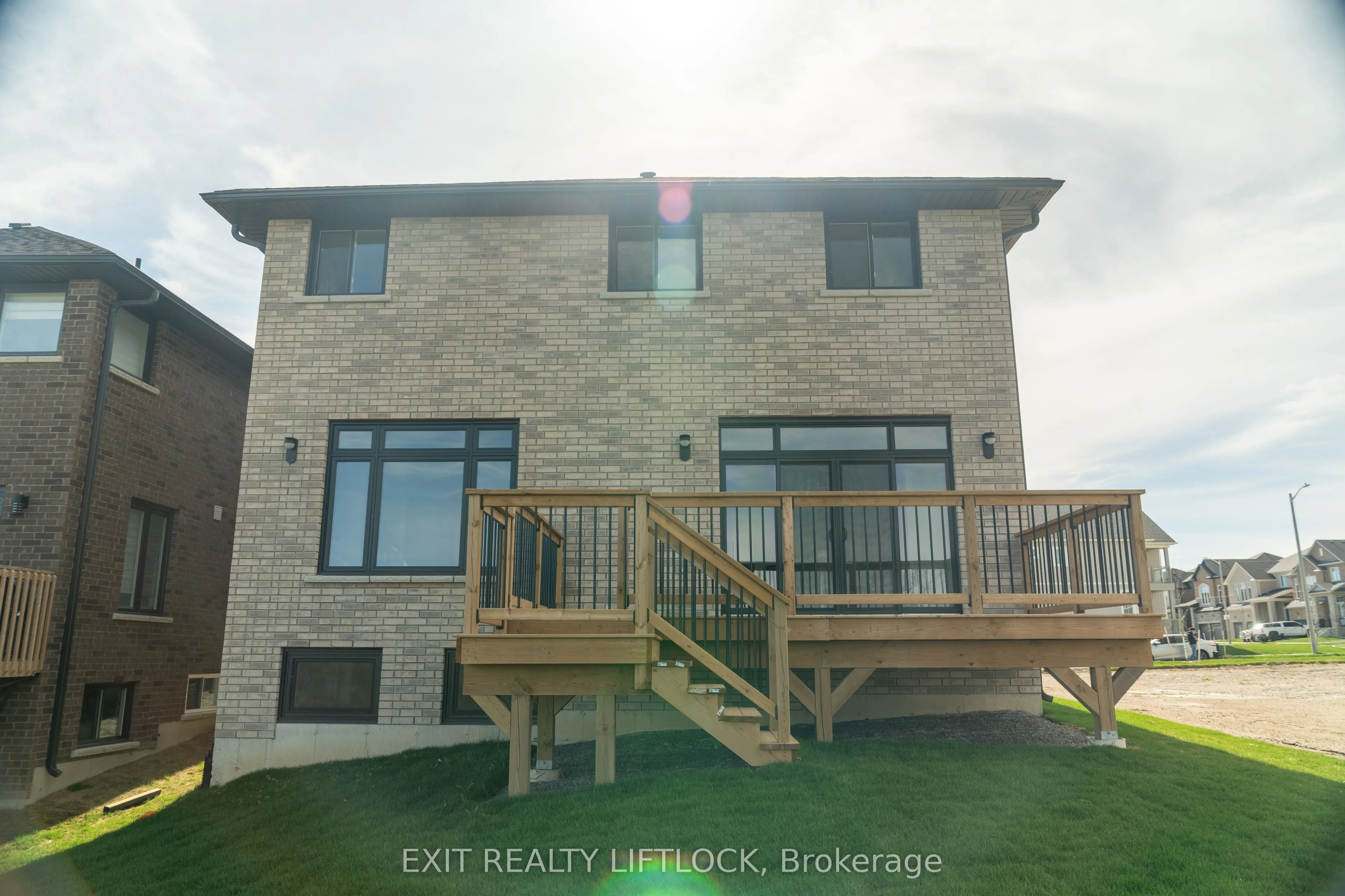 802 Steinberg Court