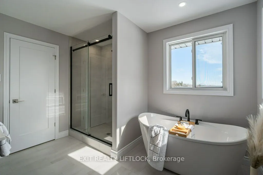 802 Steinberg Court