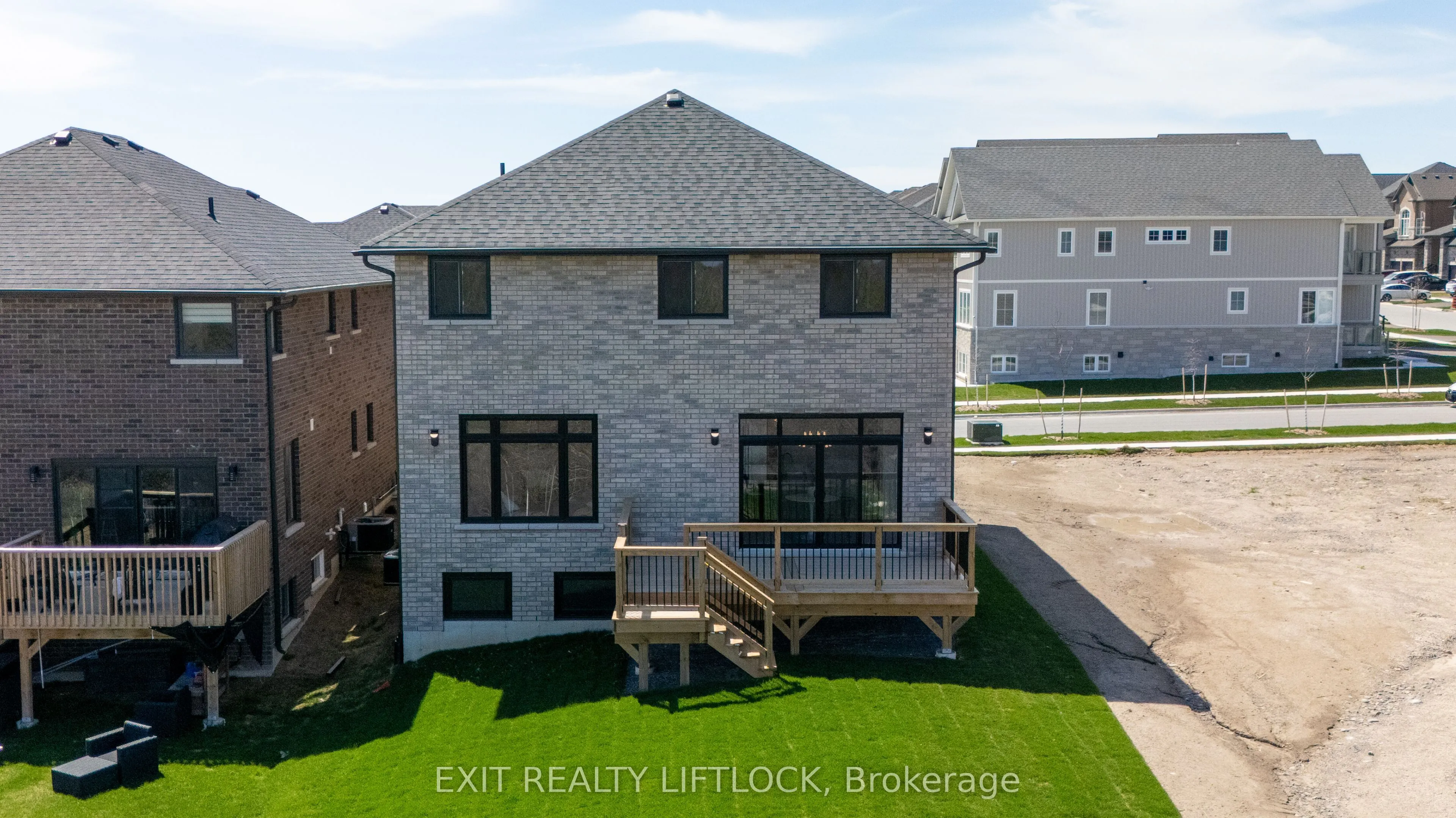802 Steinberg Court