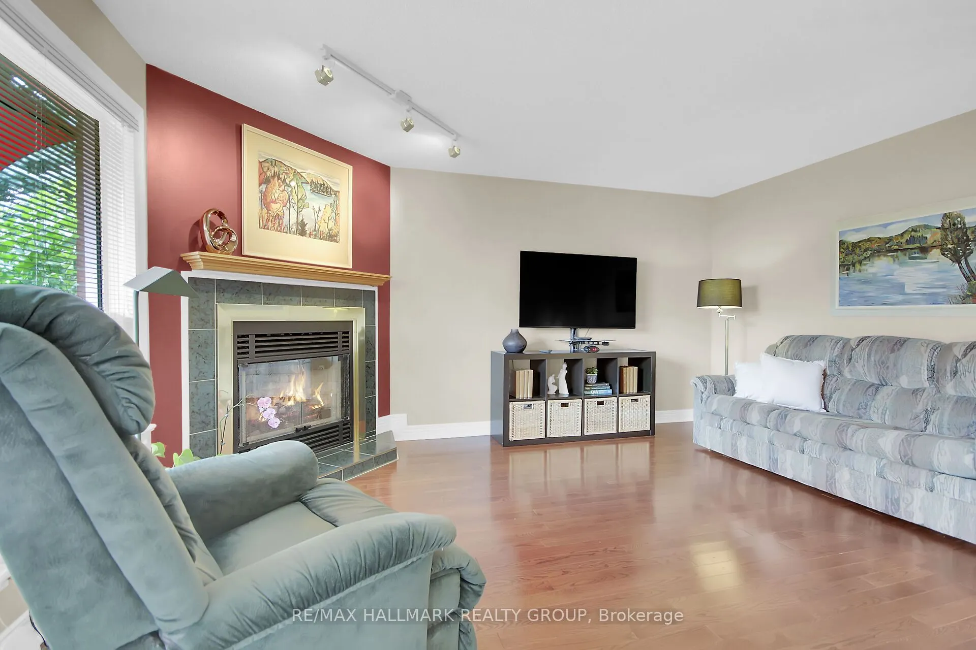 30 Langford Crescent
