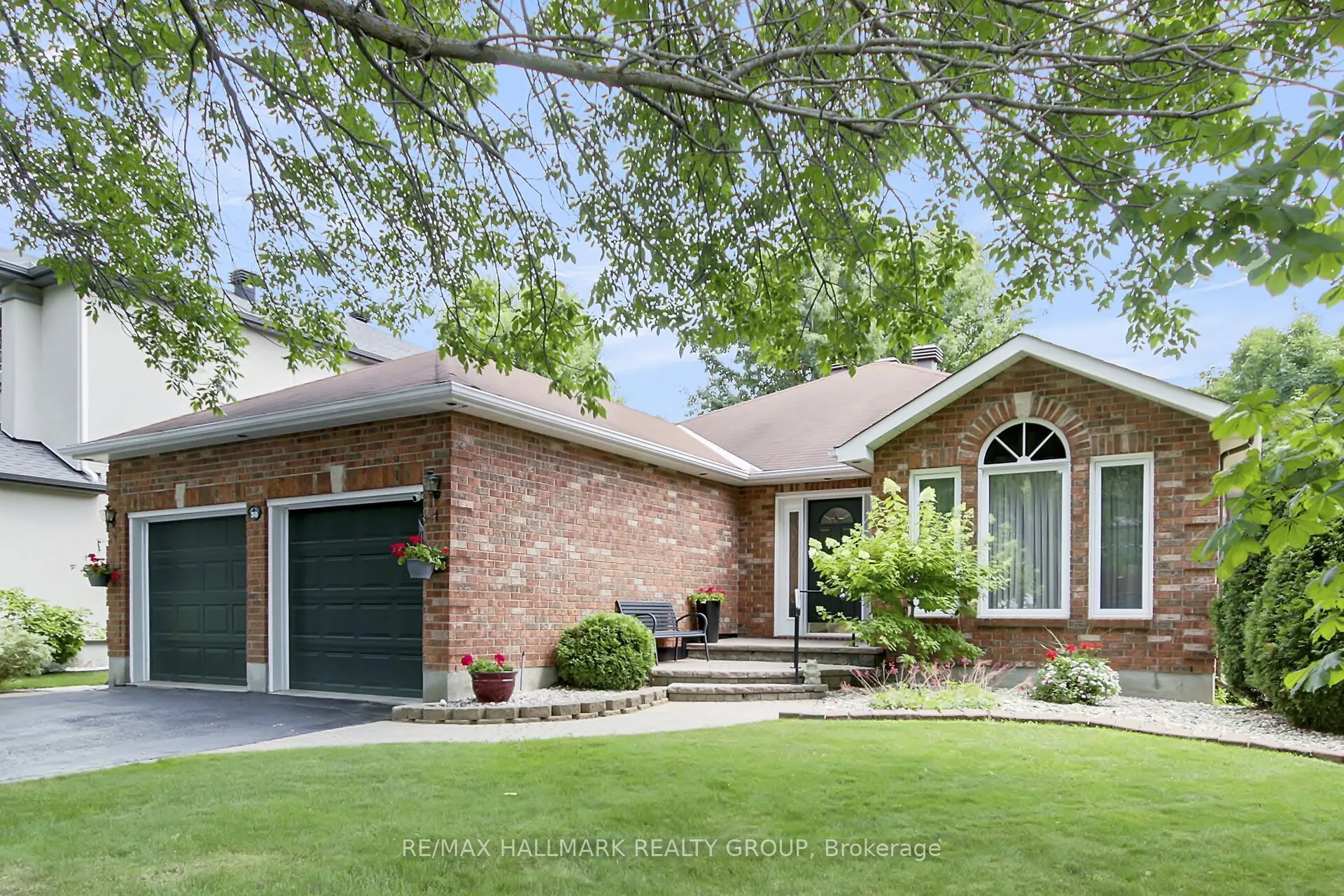 30 Langford Crescent