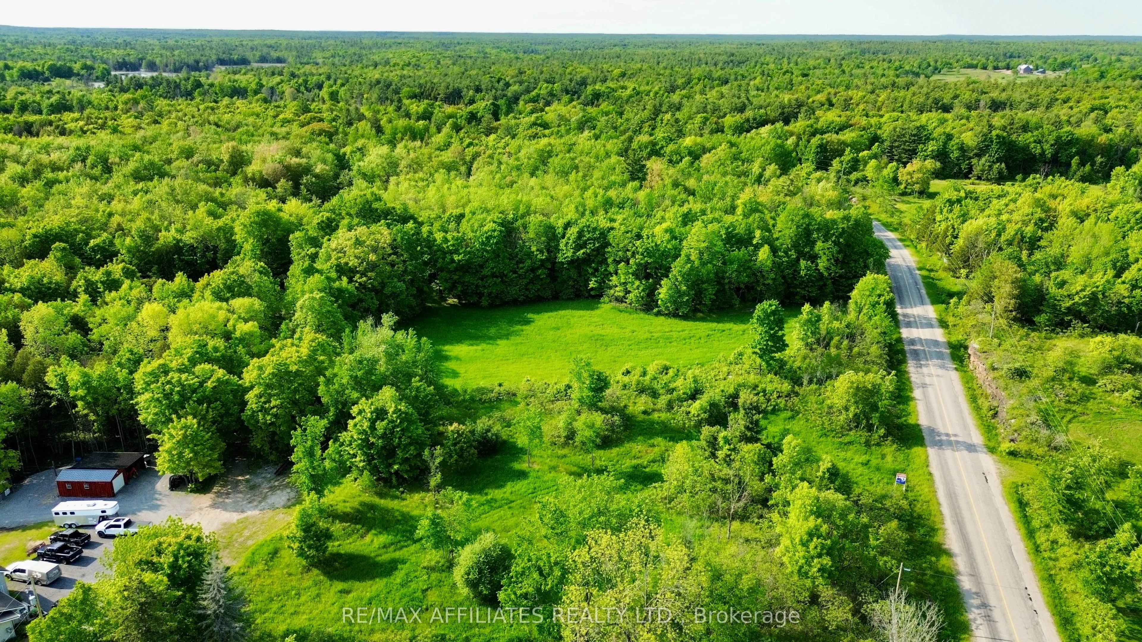 00 Long Lake Road