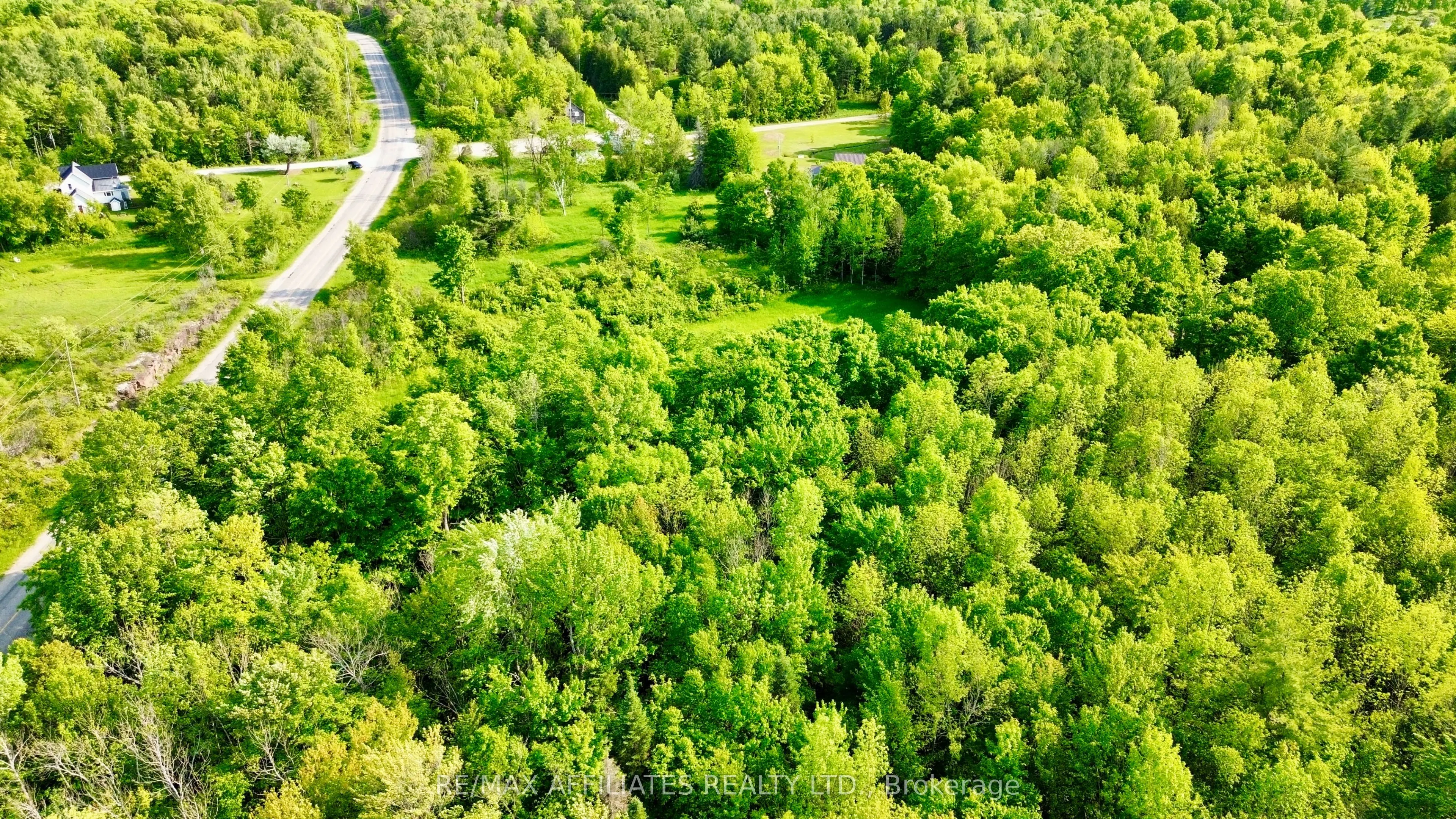 00 Long Lake Road