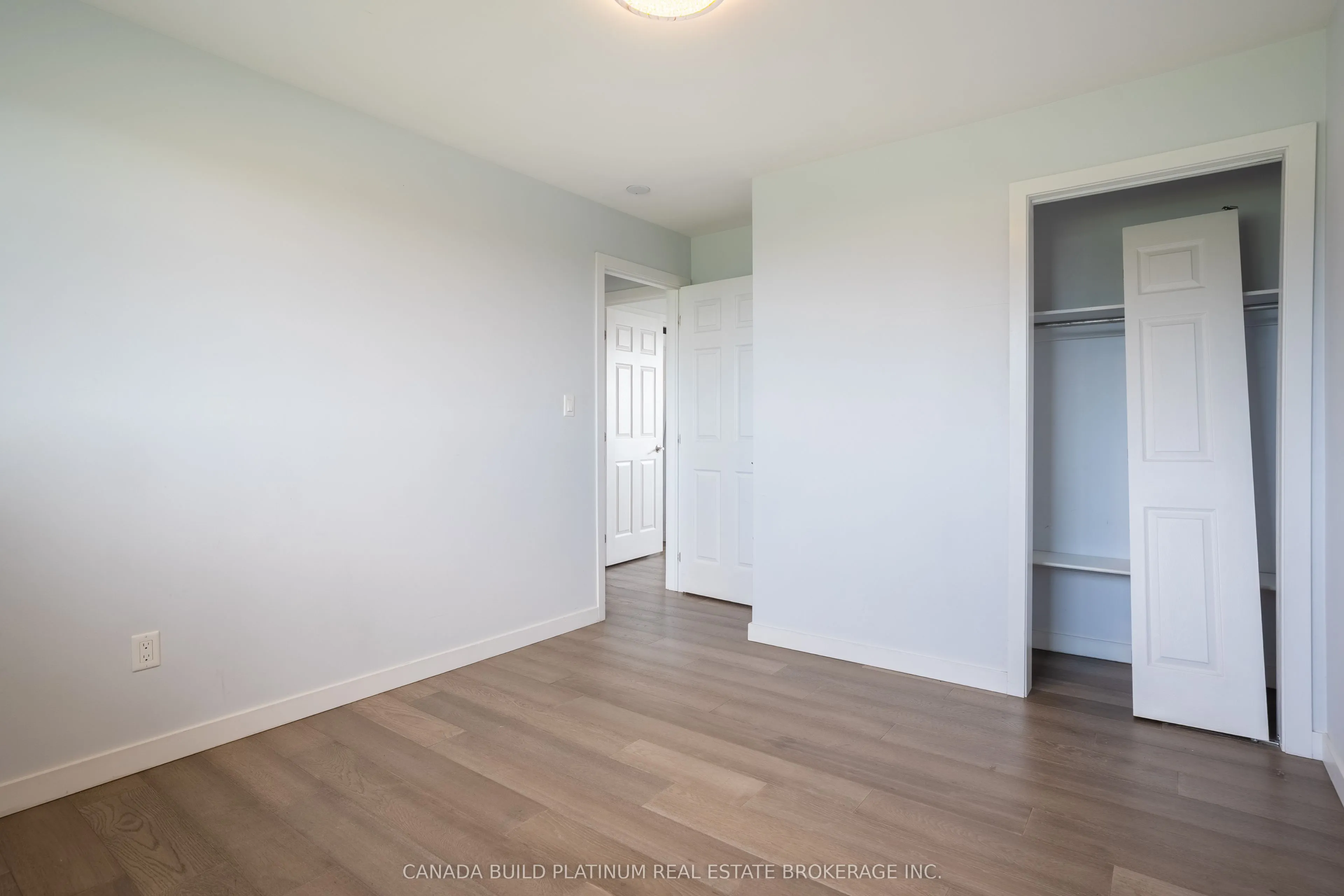 1269 1273 Larkin Road E