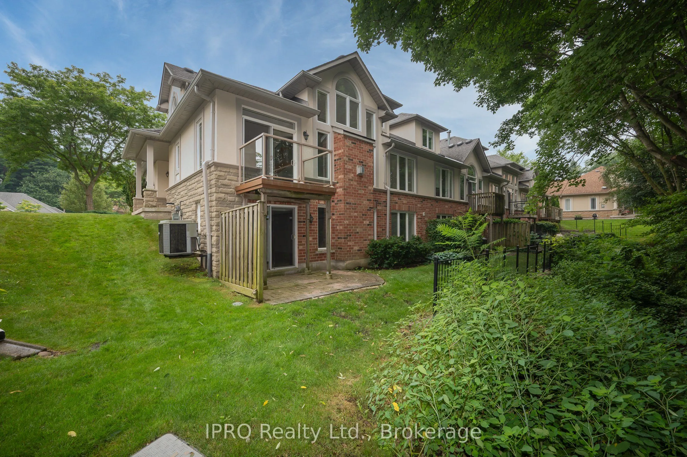 40 Wesleyan Court, #45