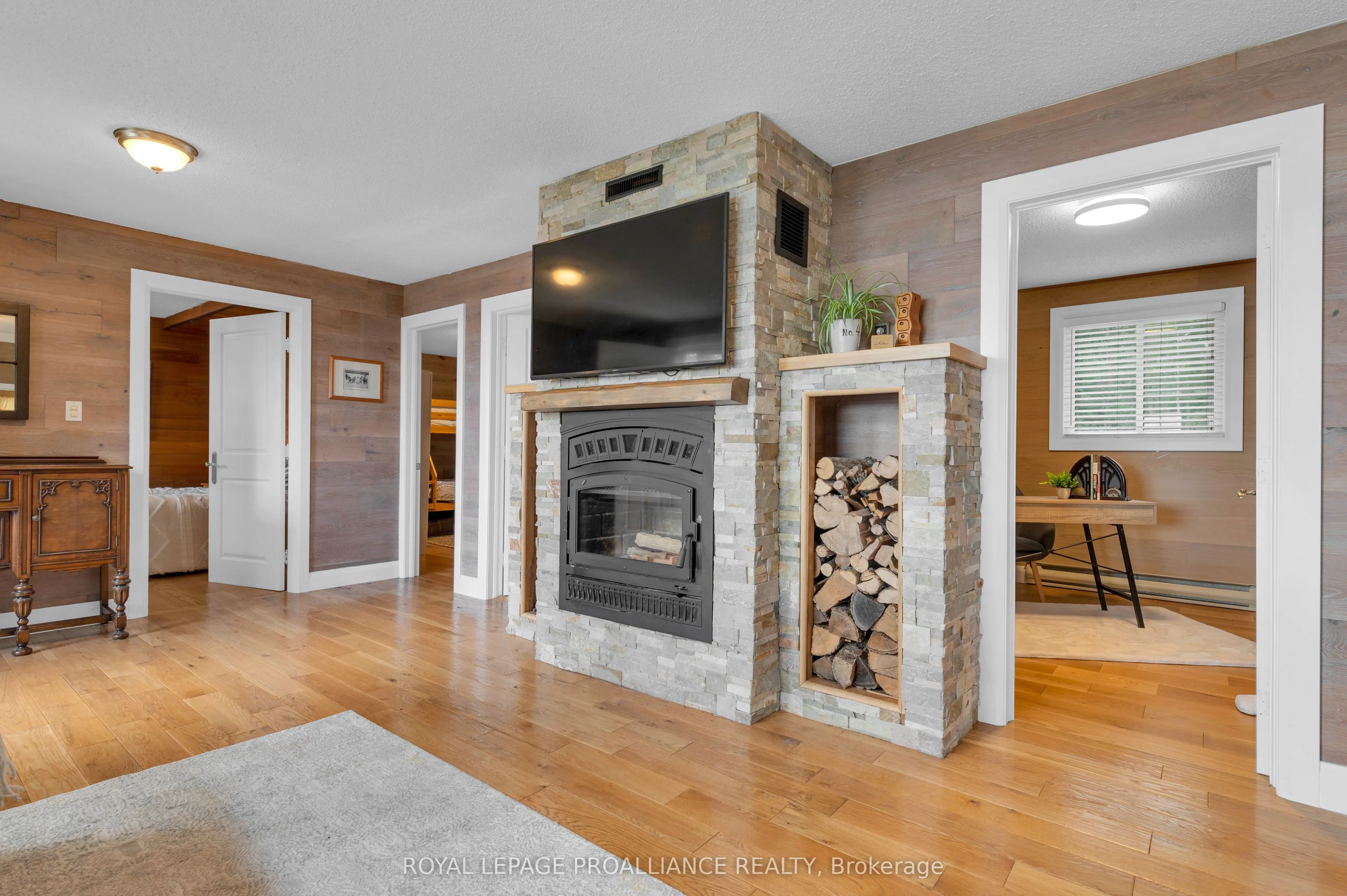 304 Lakeview Lane