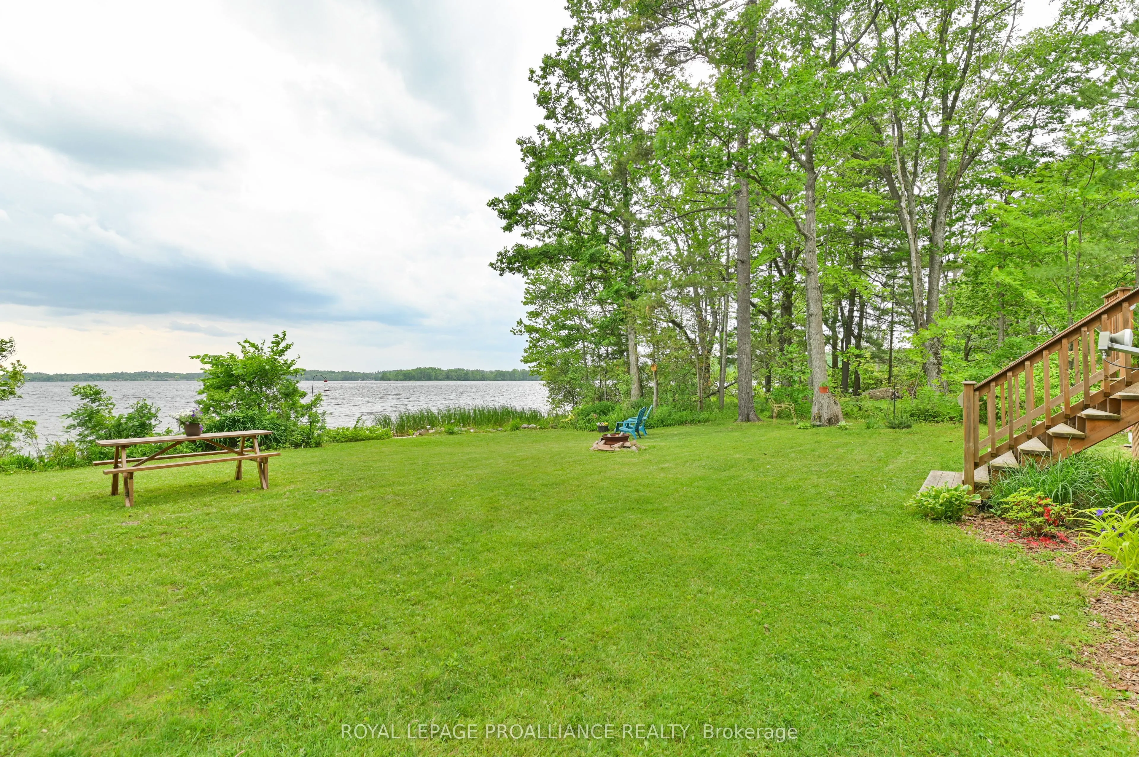 304 Lakeview Lane