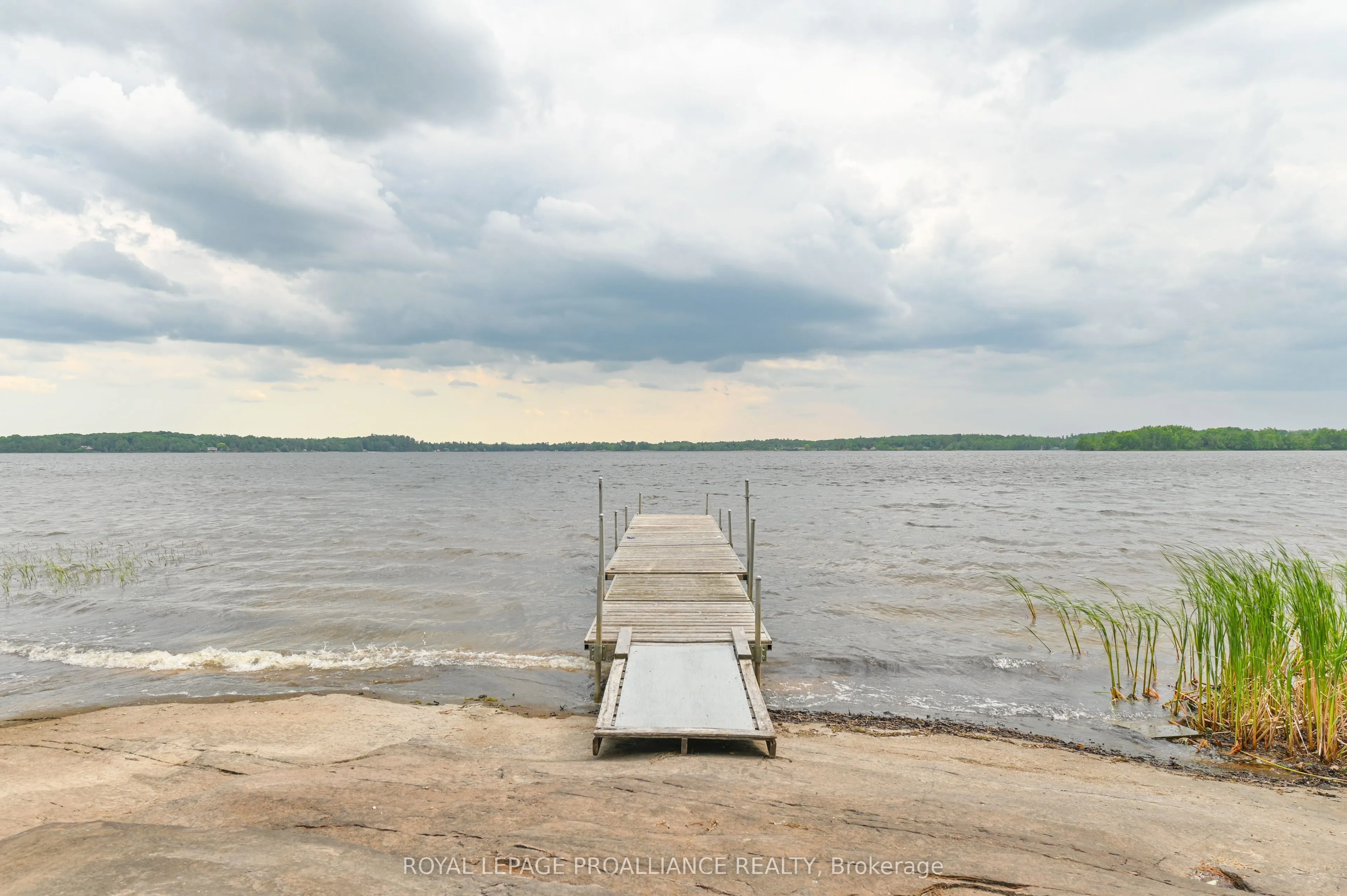 304 Lakeview Lane