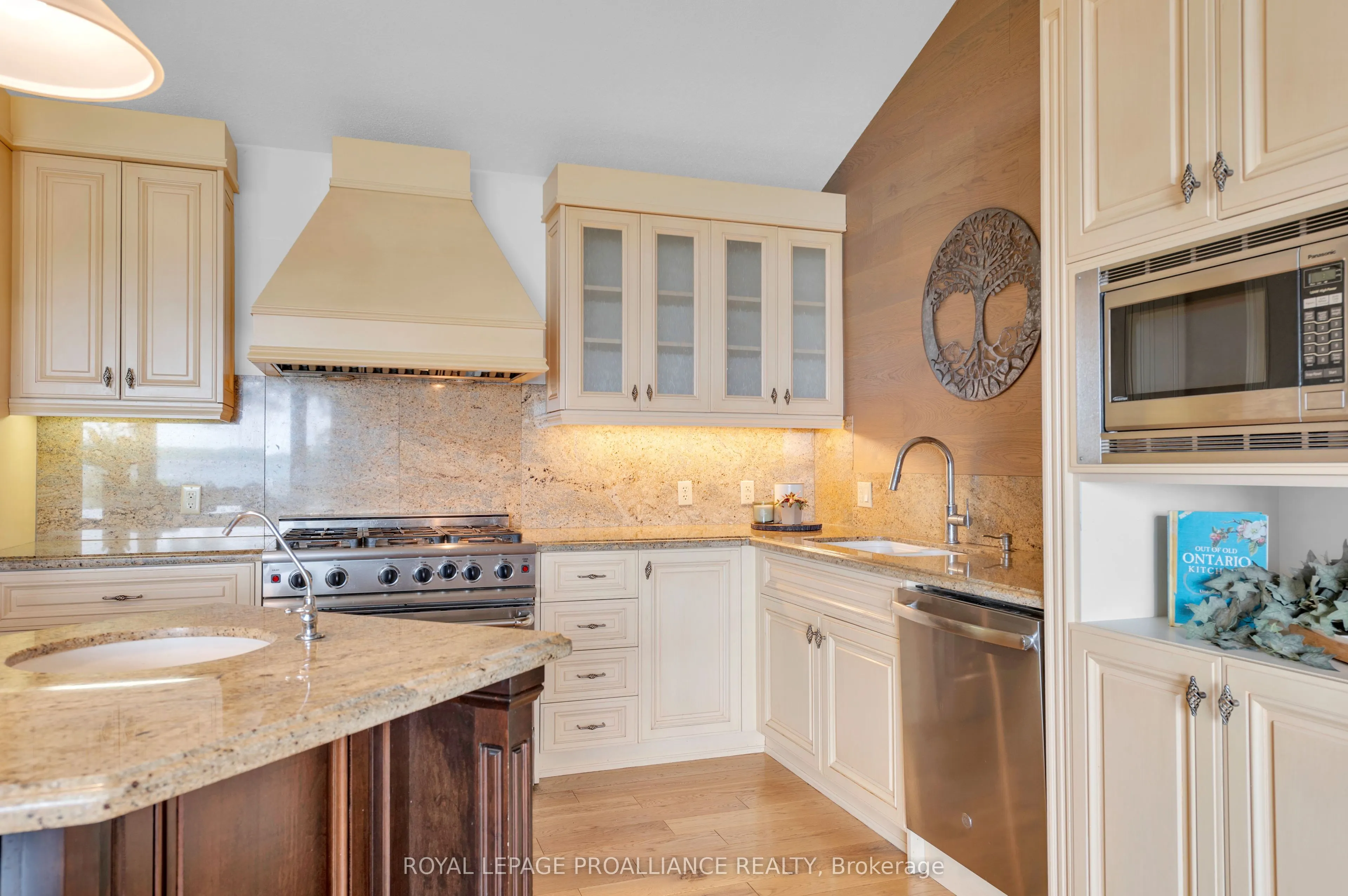 304 Lakeview Lane