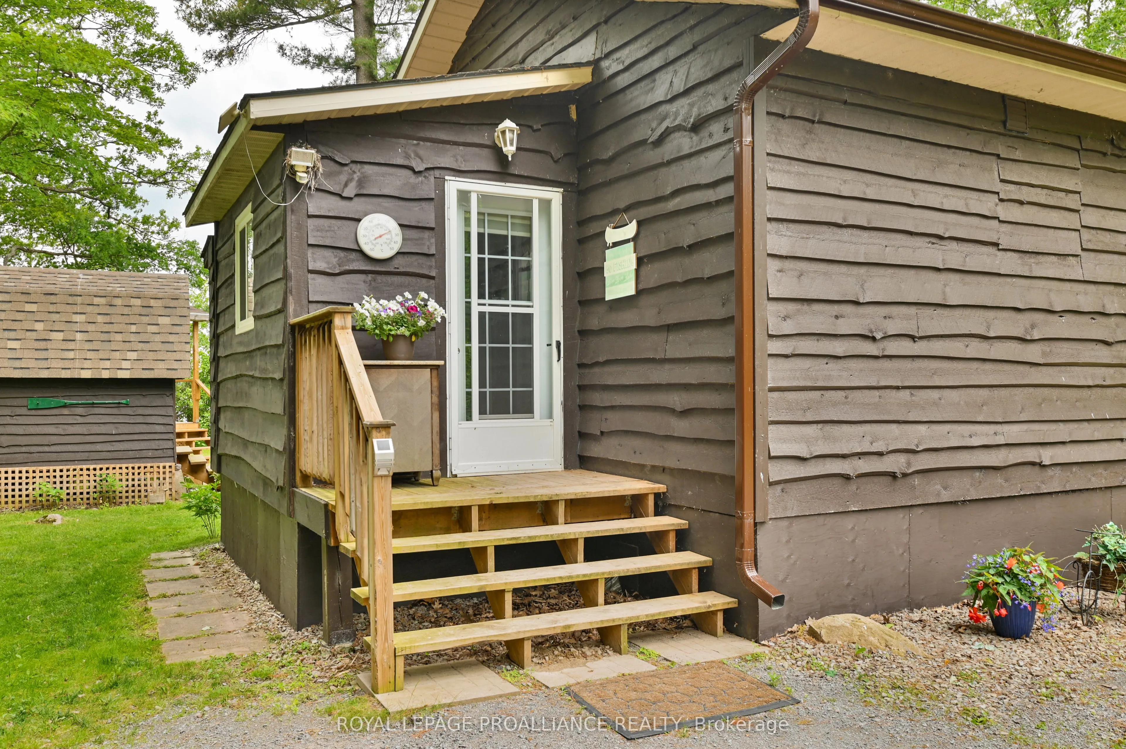 304 Lakeview Lane