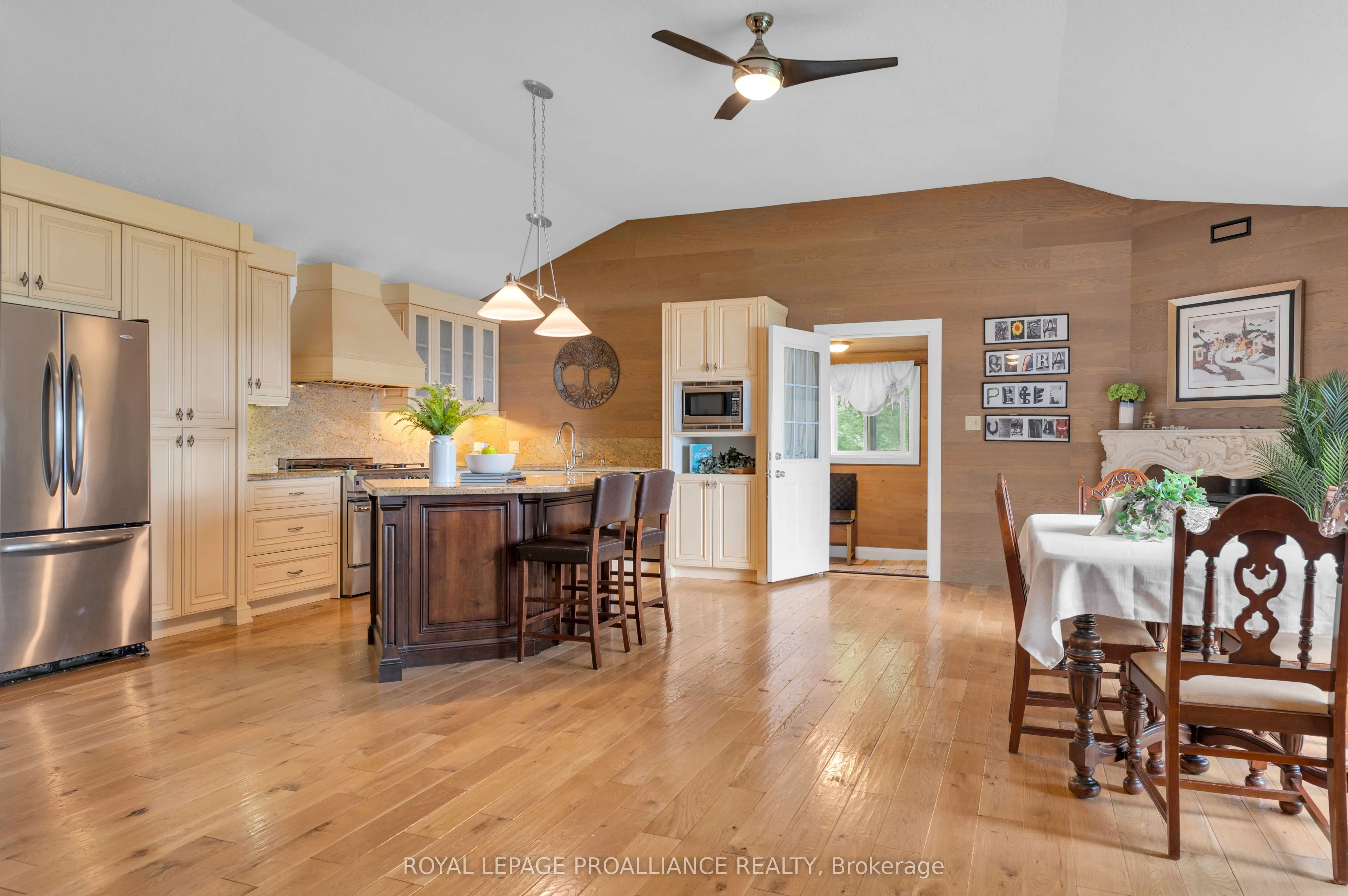 304 Lakeview Lane