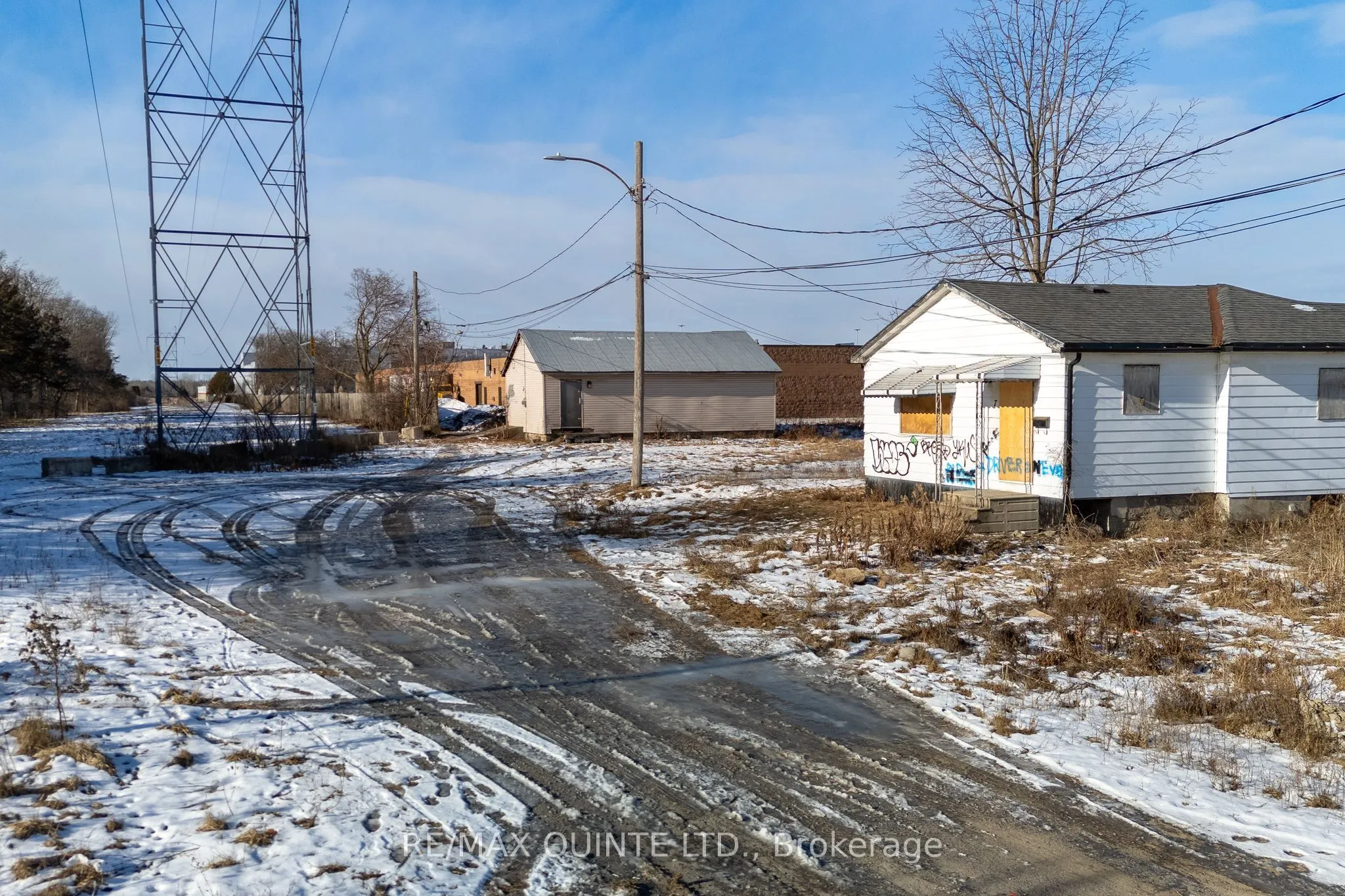 5 STRATTON Drive