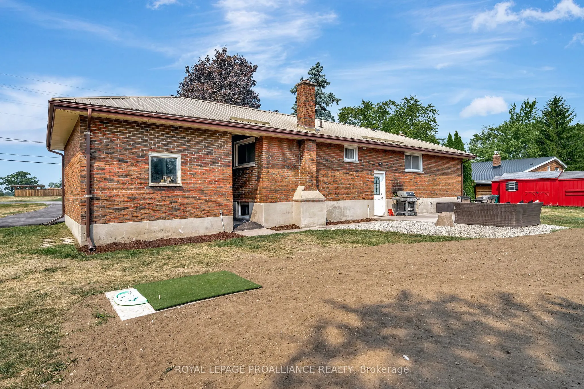 206 ELMWOOD Drive