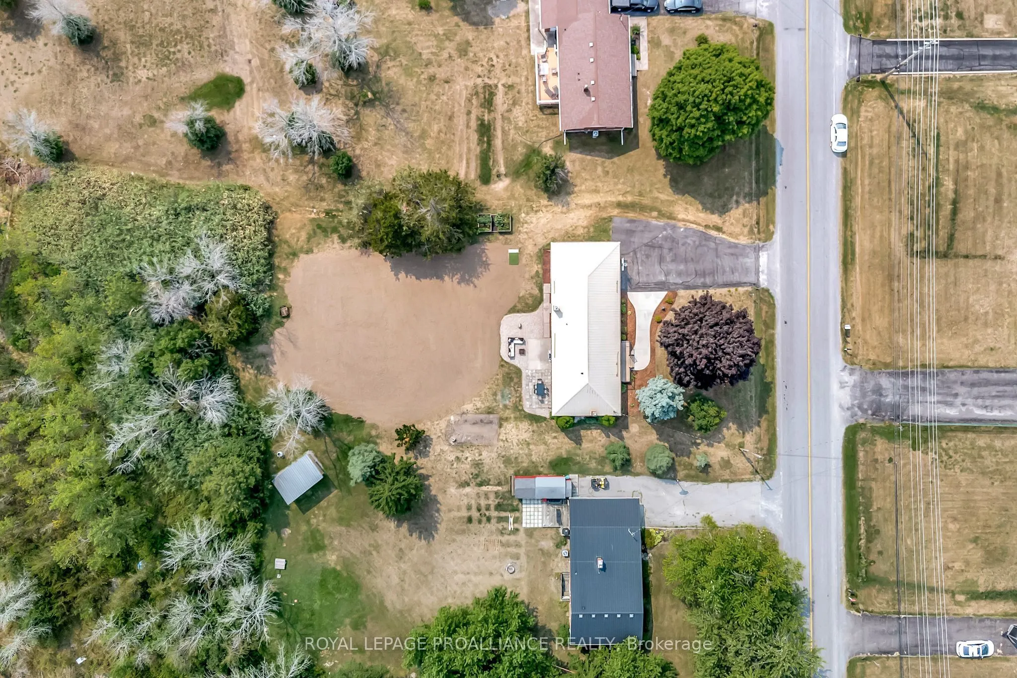 206 ELMWOOD Drive