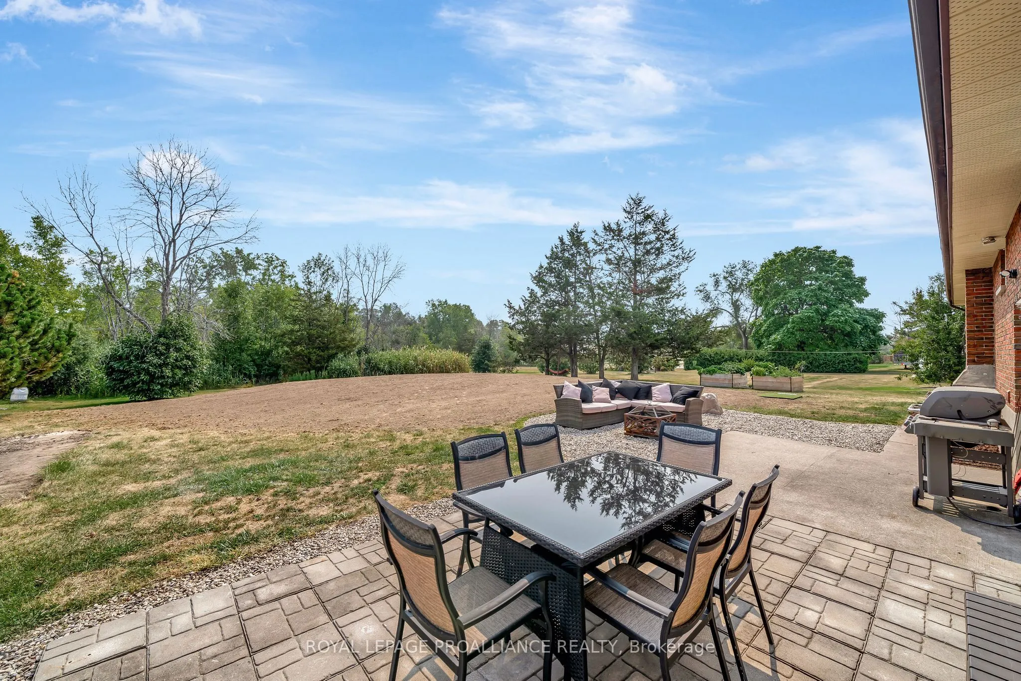 206 ELMWOOD Drive