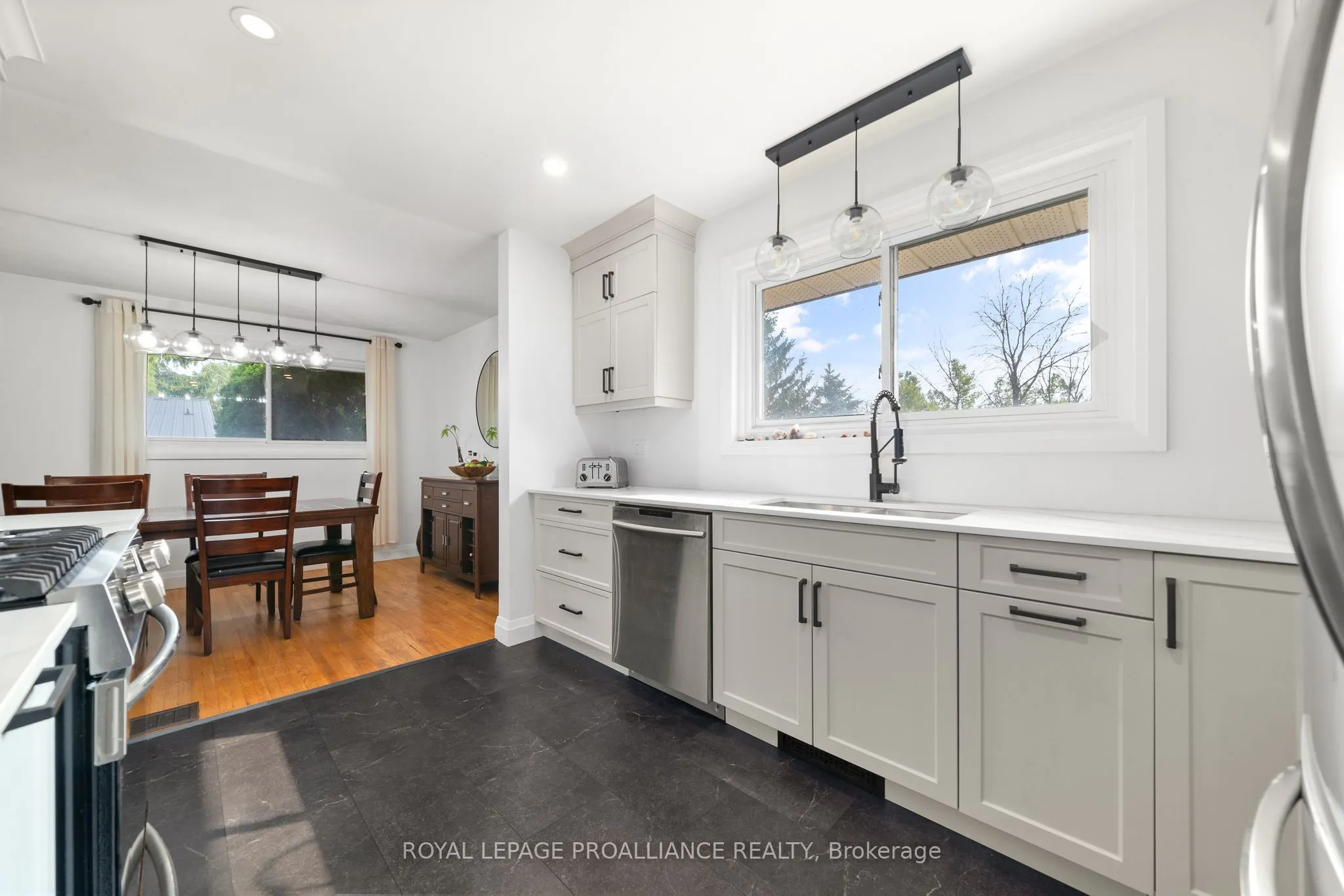 206 ELMWOOD Drive