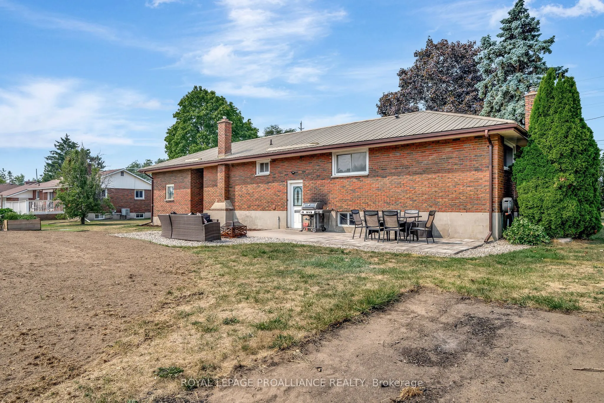 206 ELMWOOD Drive