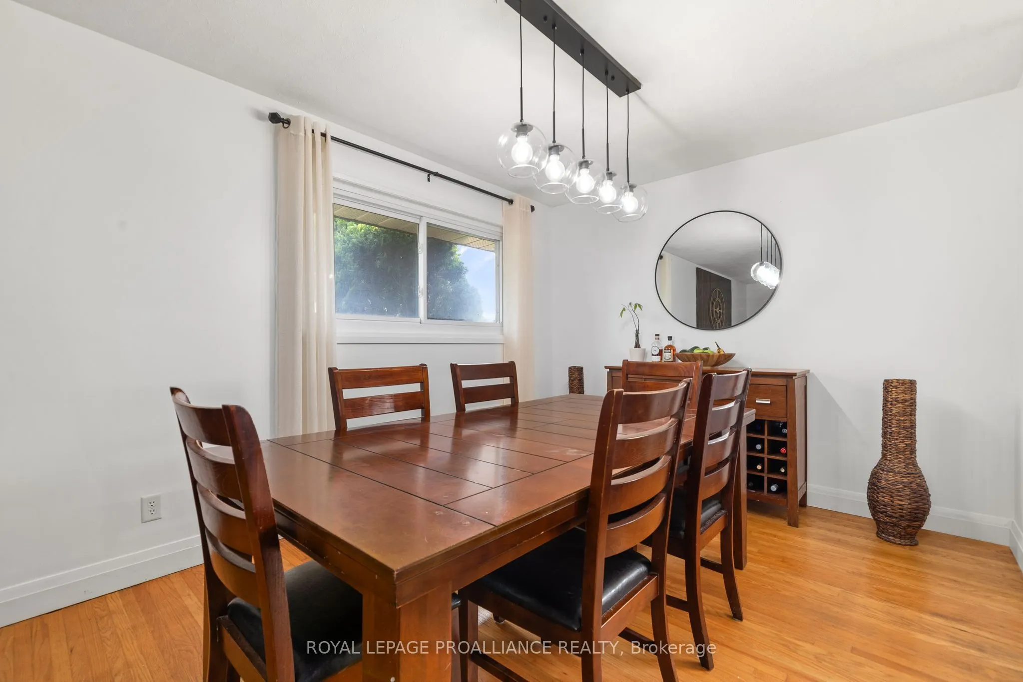 206 ELMWOOD Drive