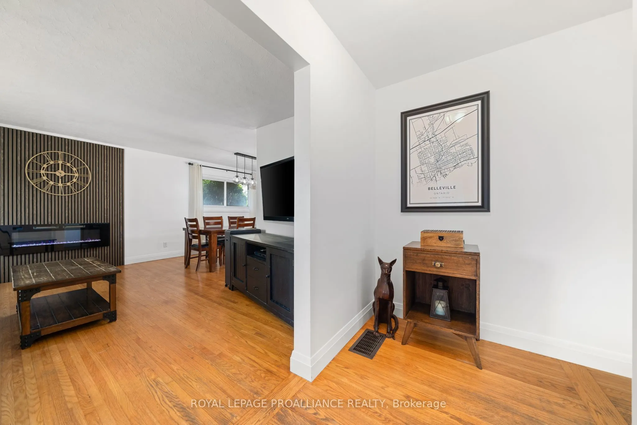 206 ELMWOOD Drive