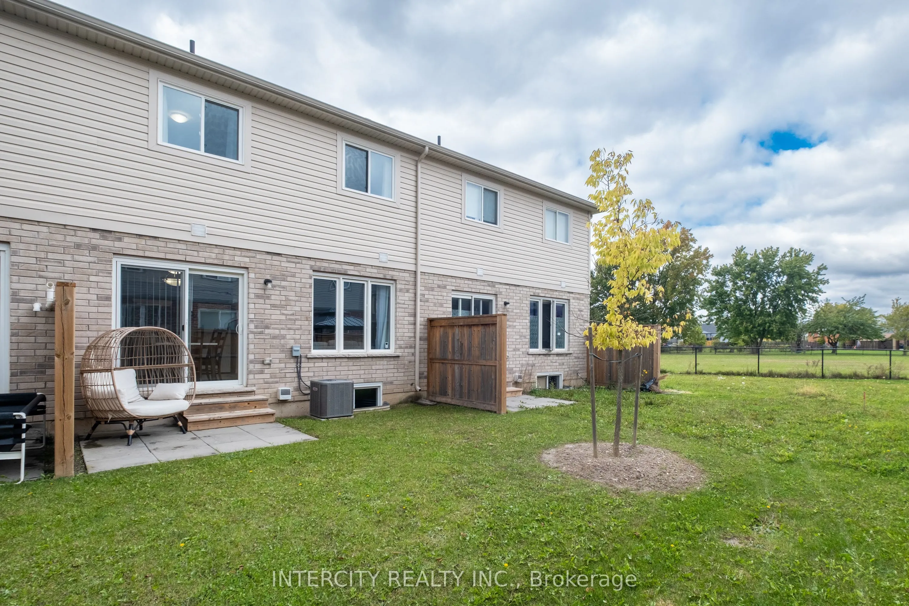 7945 Oldfield Road, #13