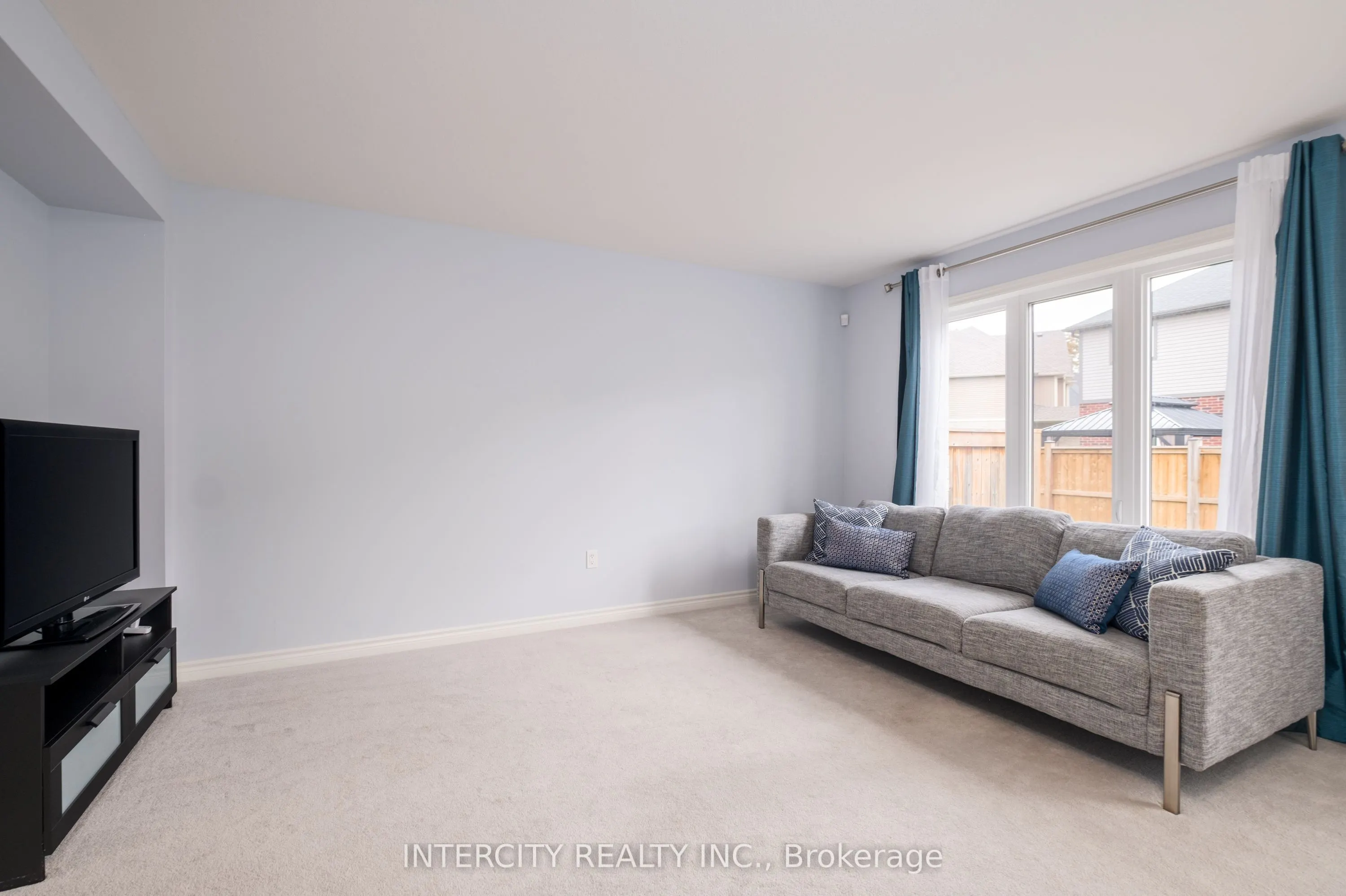 7945 Oldfield Road, #13