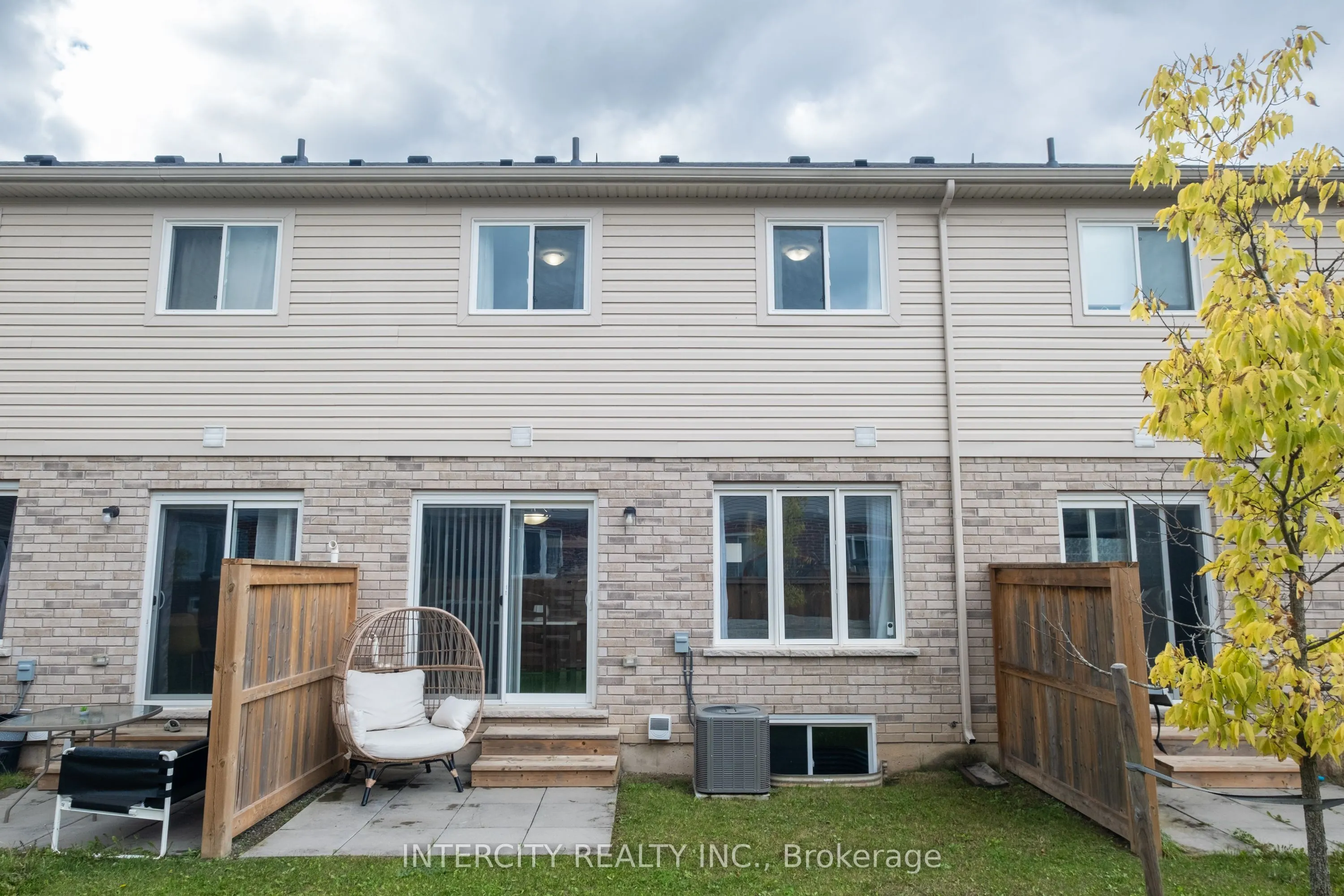 7945 Oldfield Road, #13