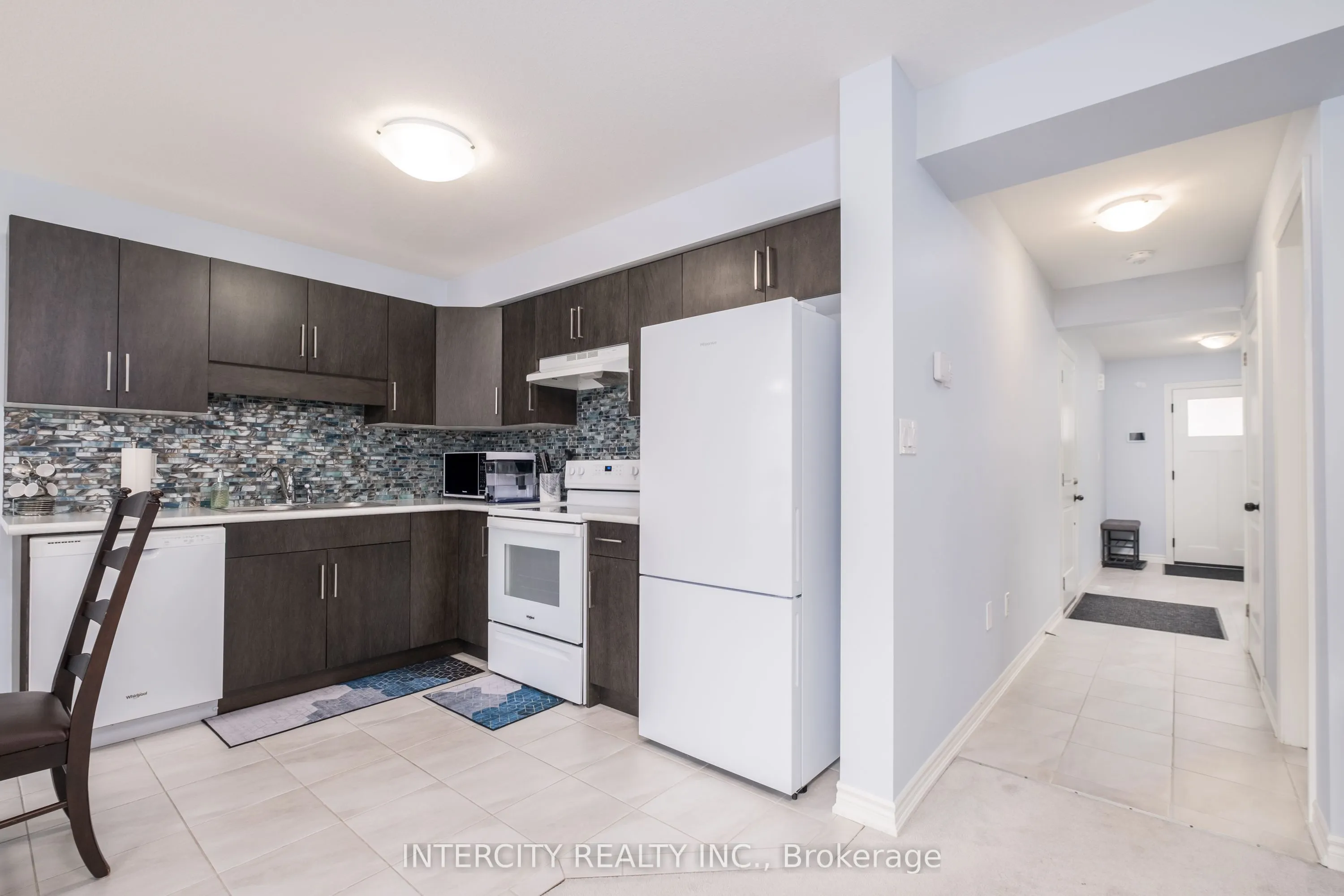7945 Oldfield Road, #13