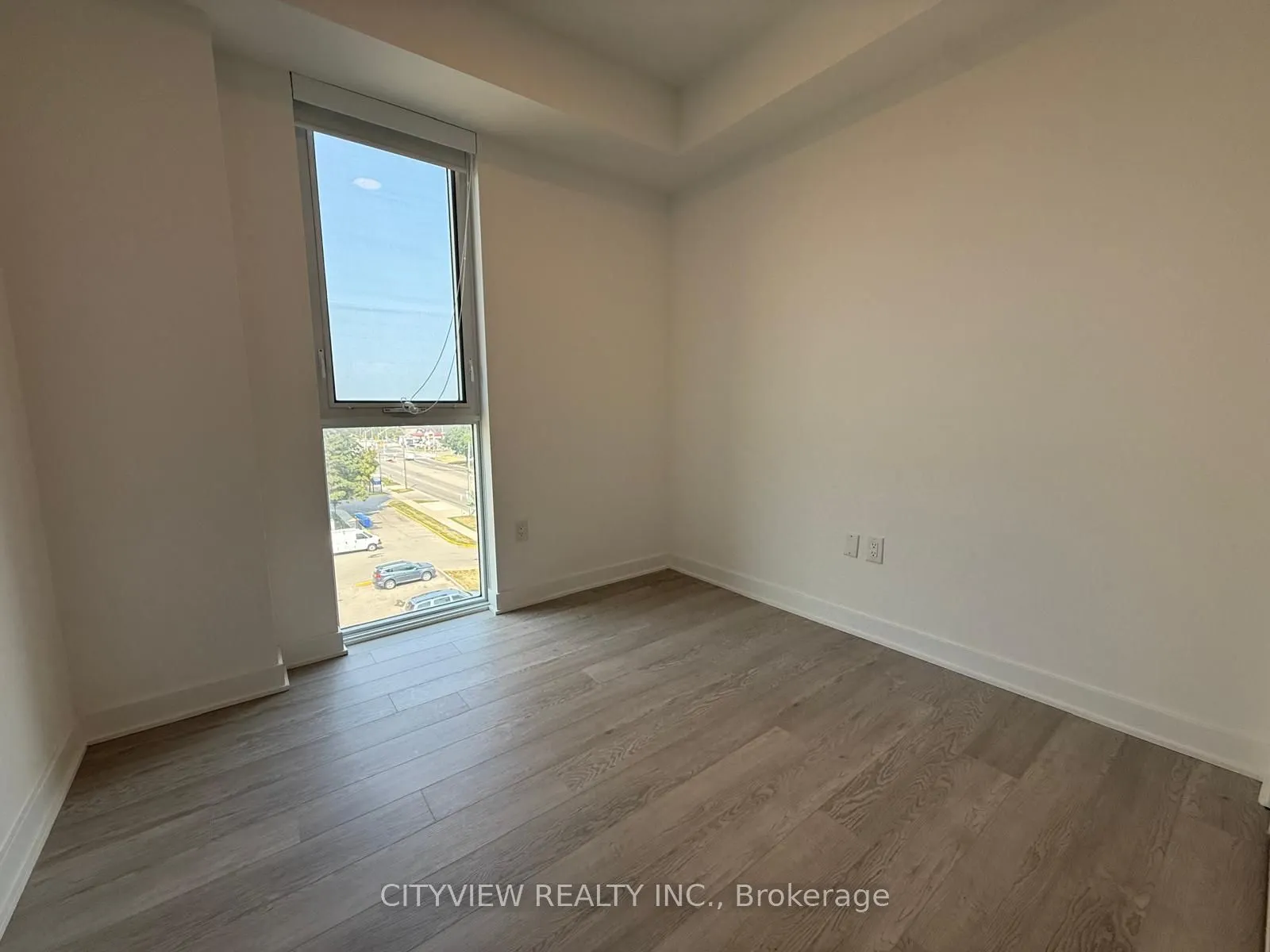 2782 Barton Street E, #406