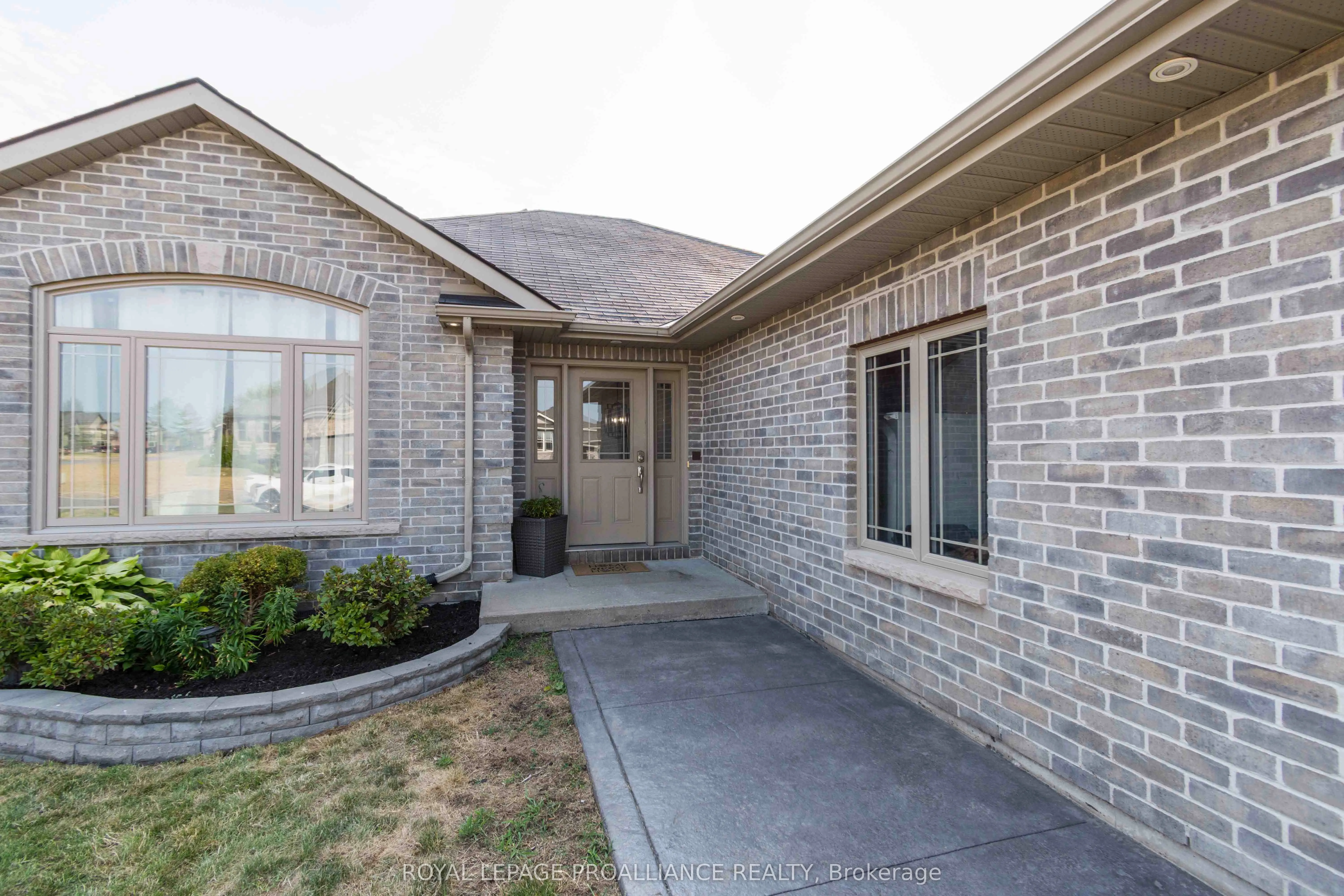 17 Rosewood Drive