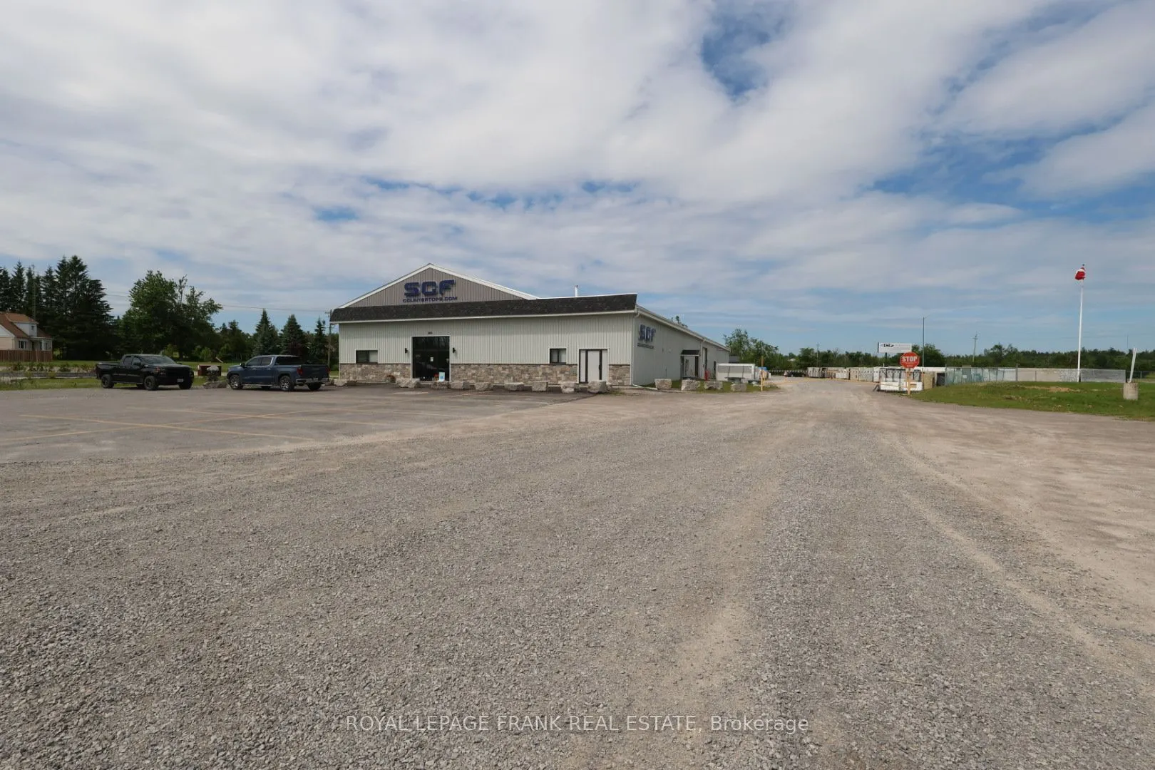 2075 Davis Road
