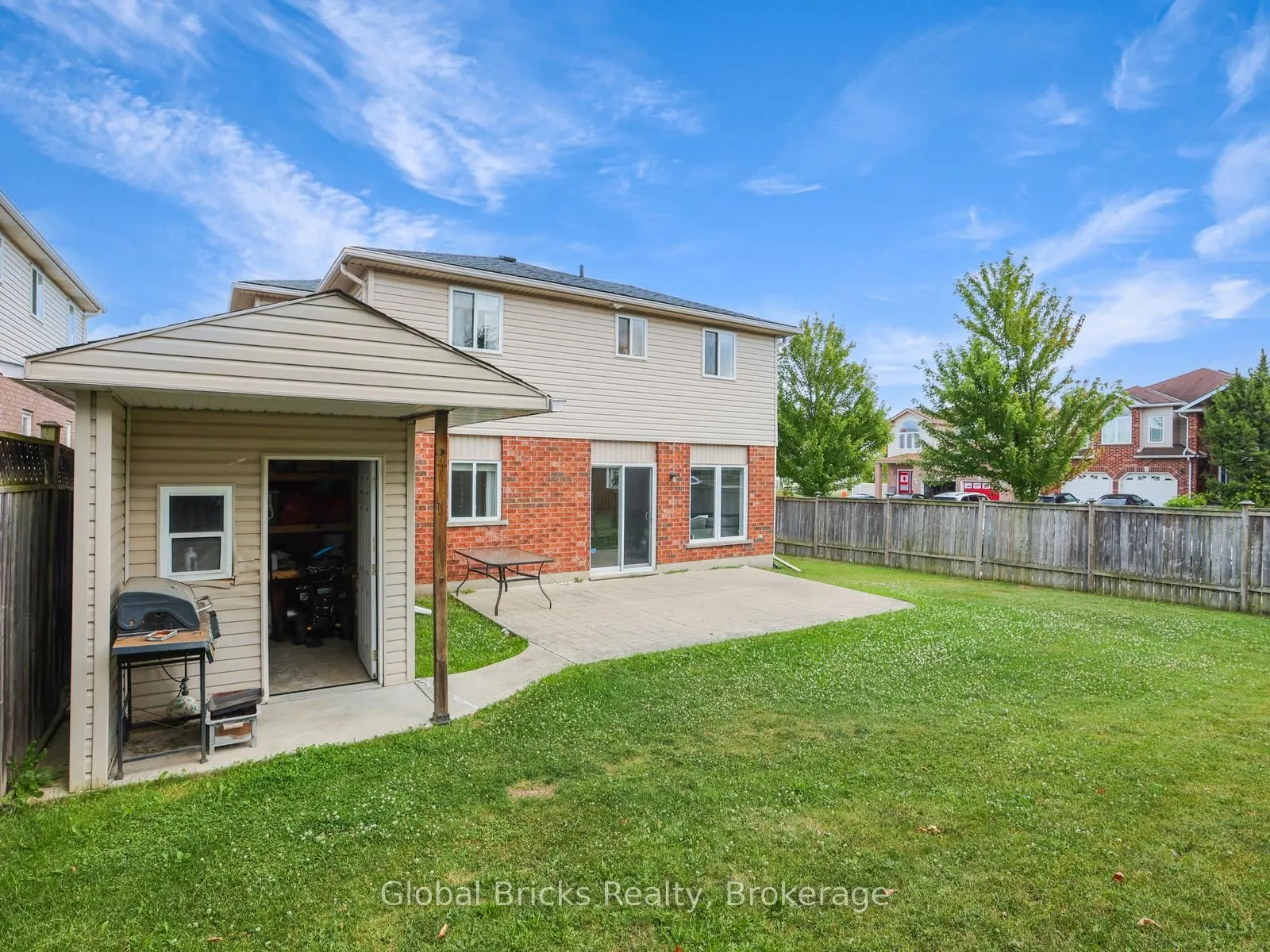 11 Pebblecreek Drive S