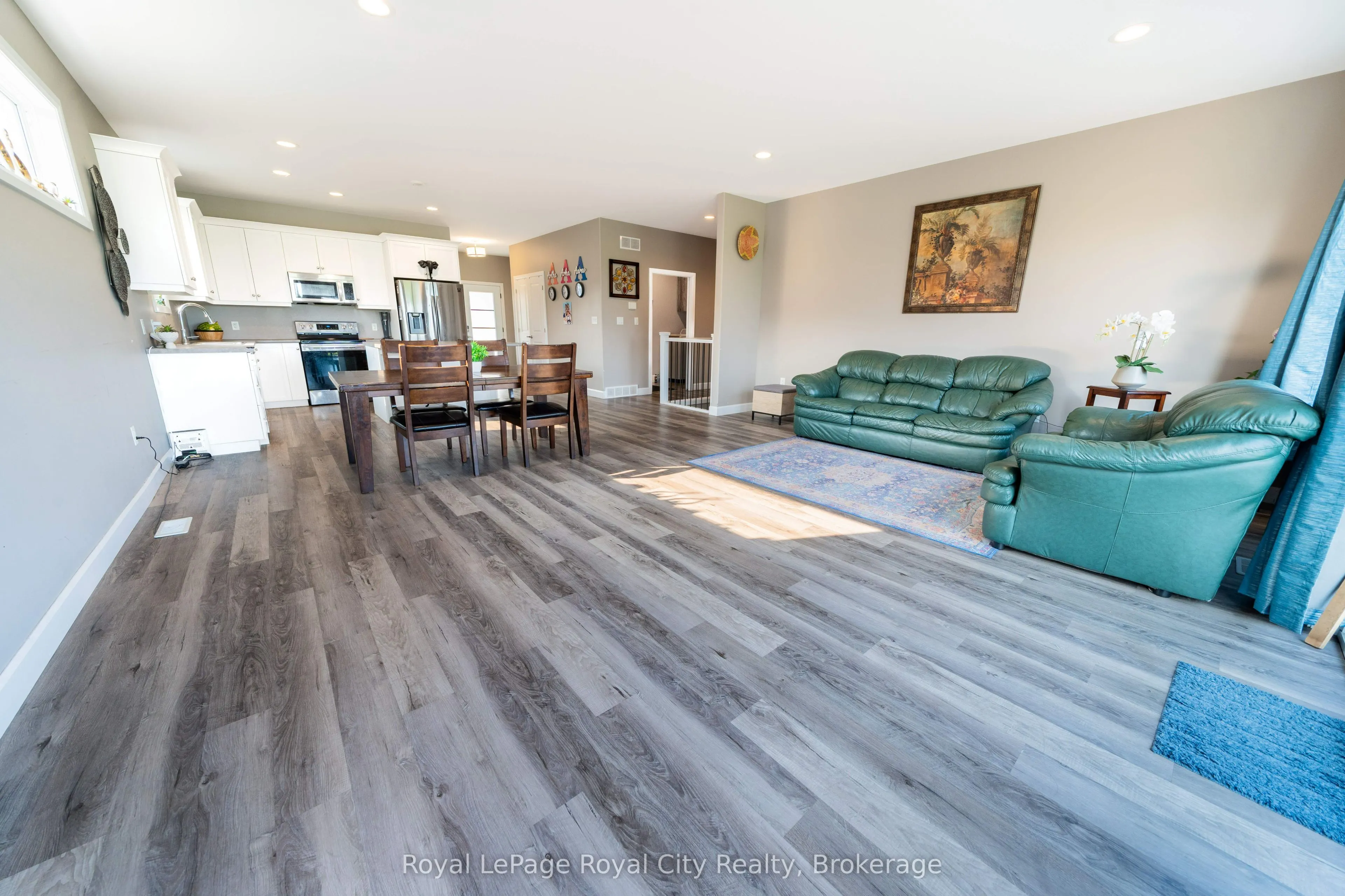 244 Moonstone Crescent