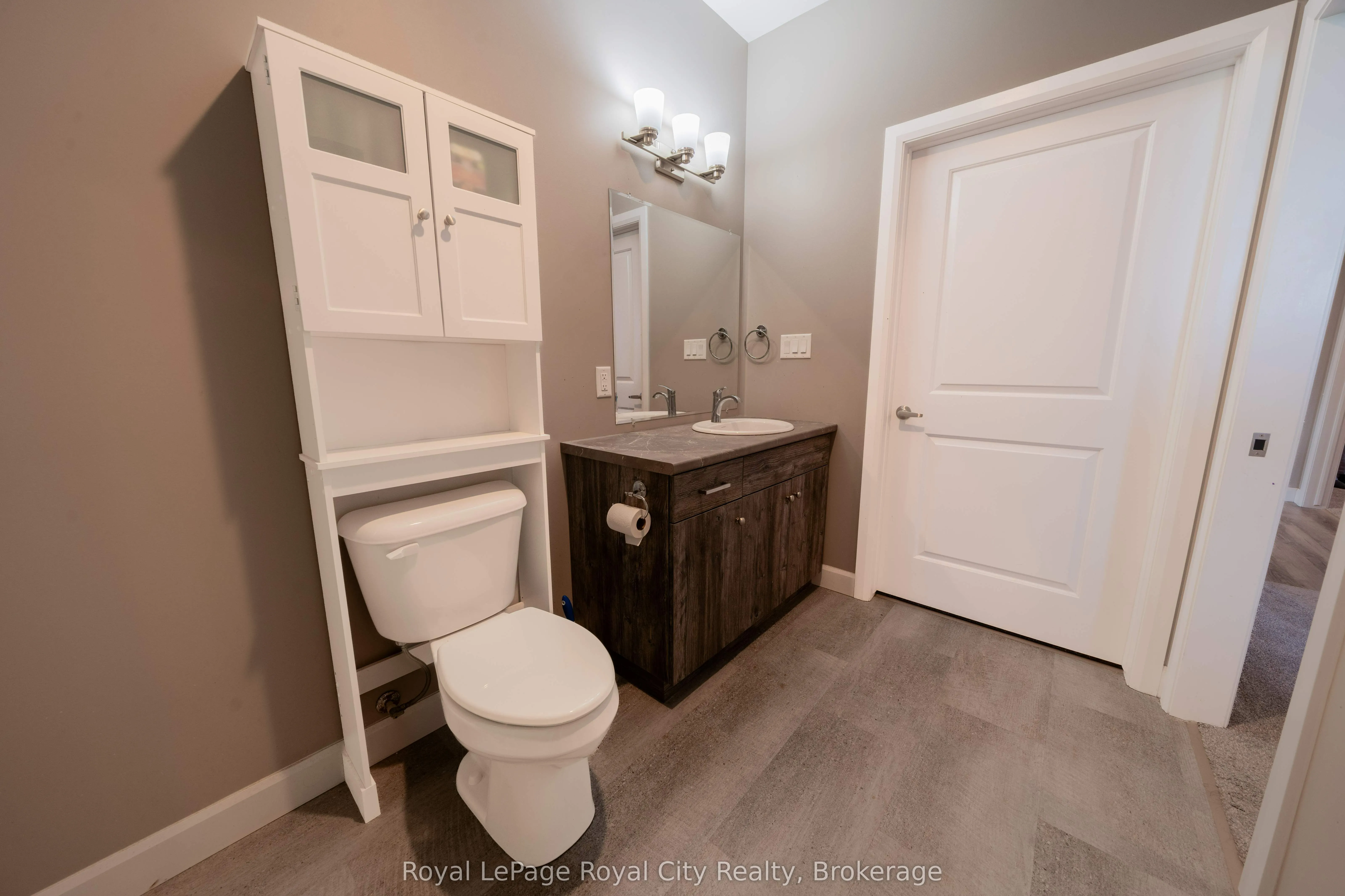 244 Moonstone Crescent