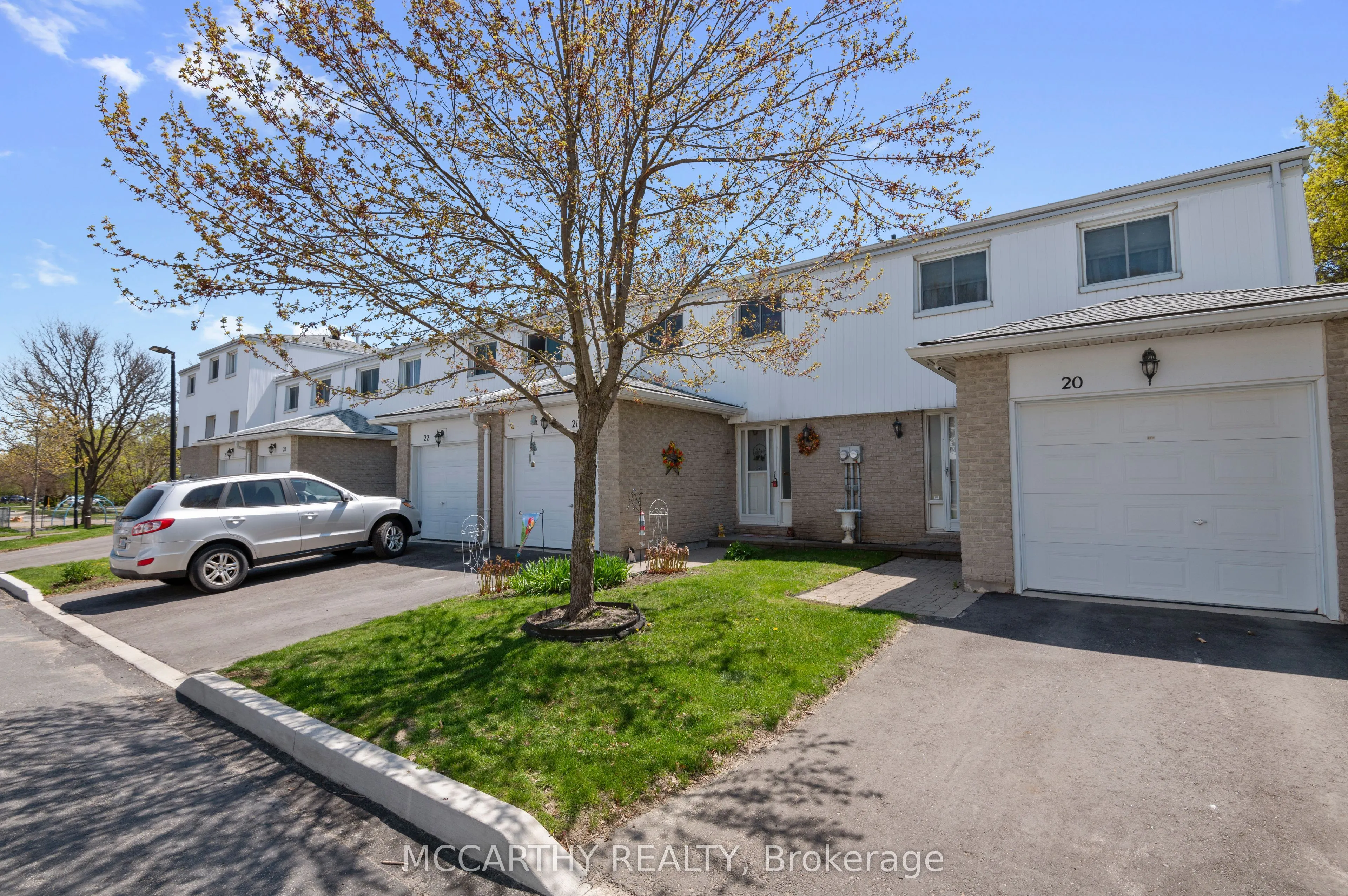 325 William Street, #21