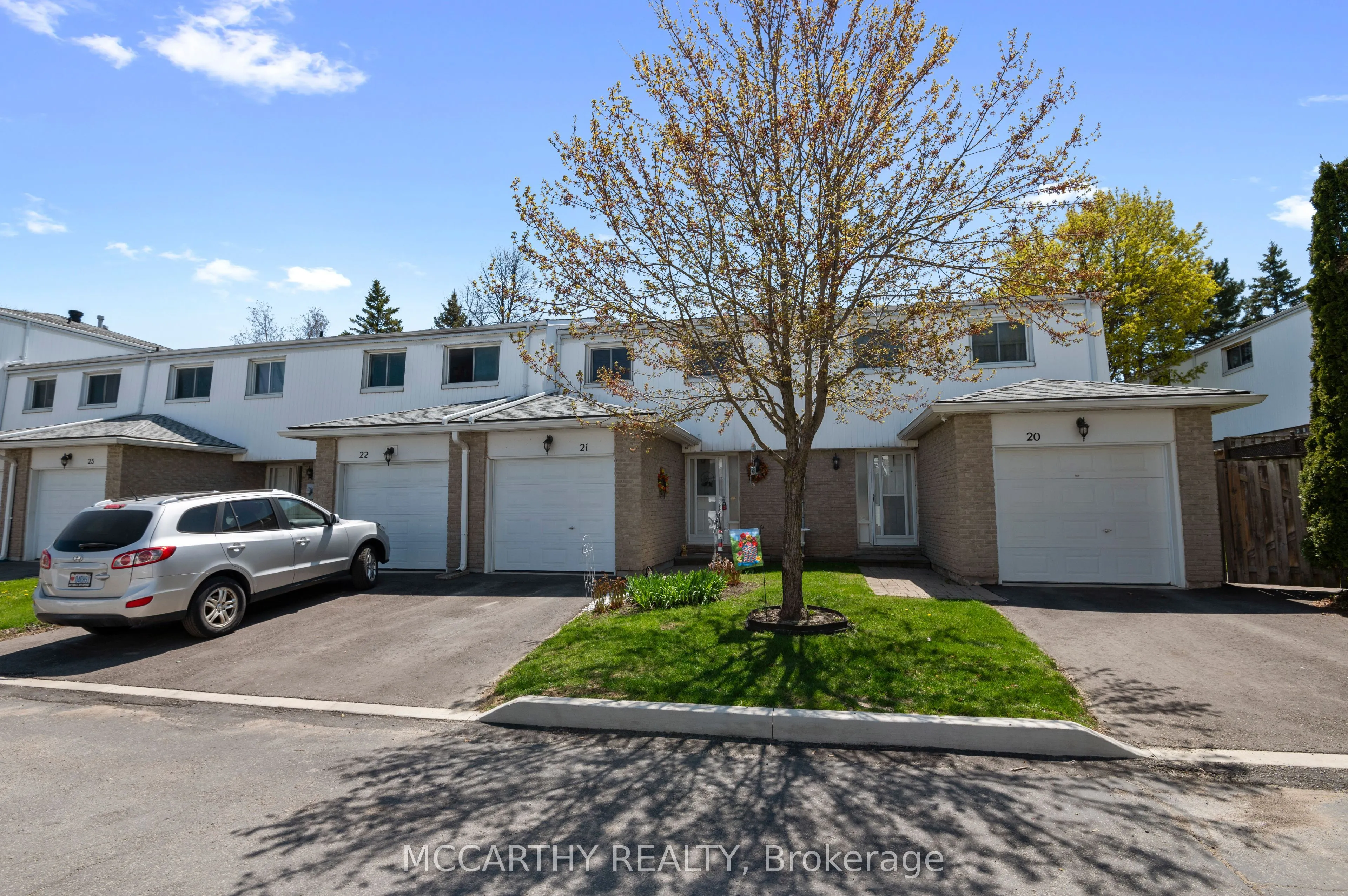 325 William Street, #21