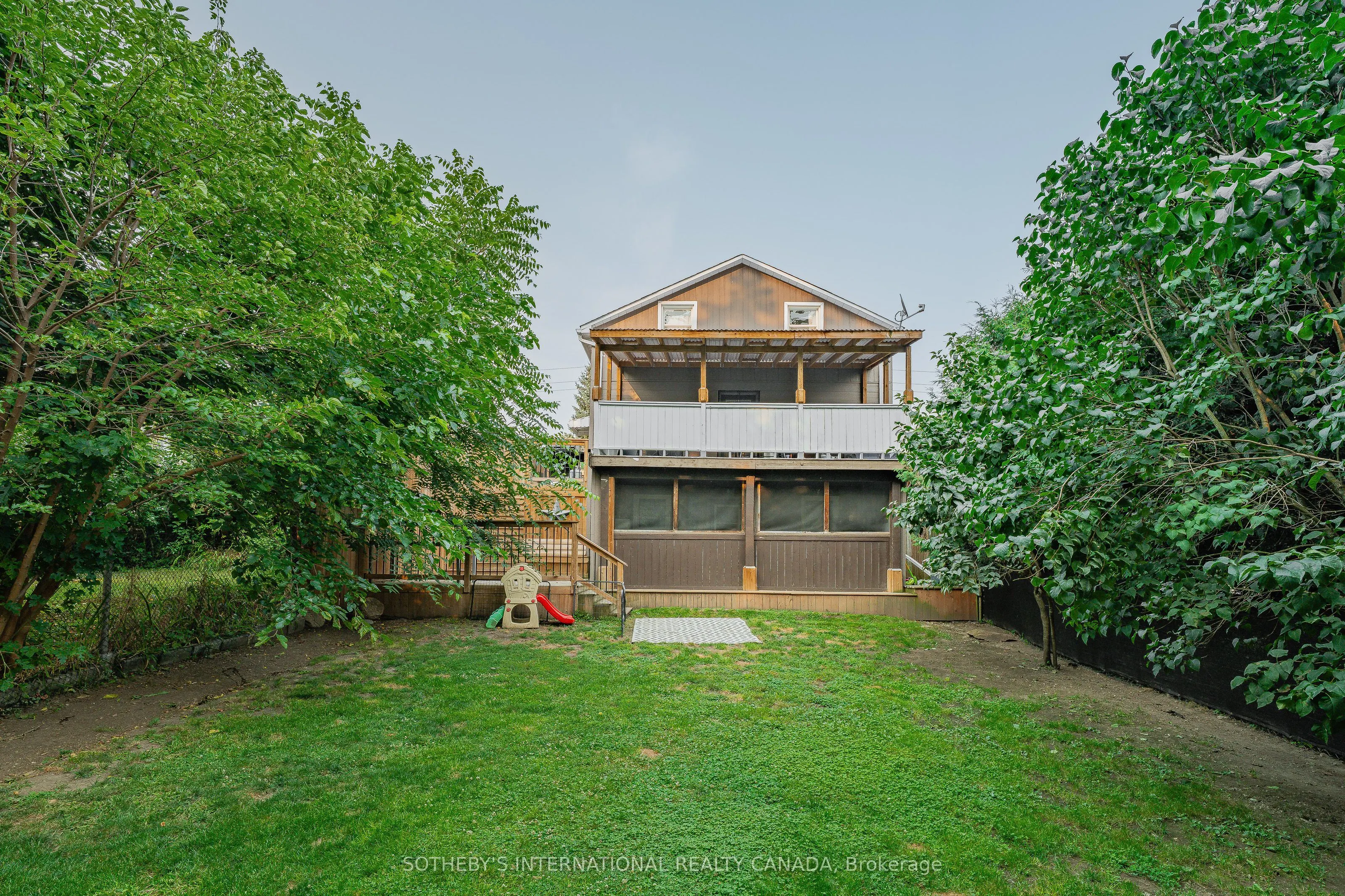 80 Elgin Street N