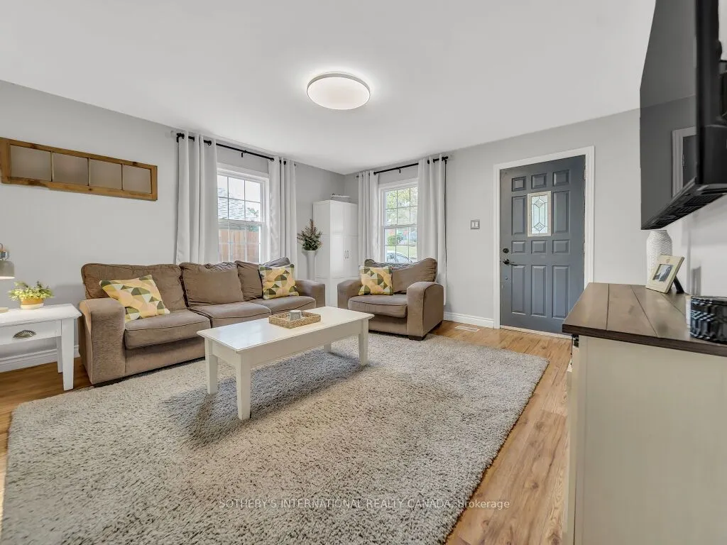 80 Elgin Street N