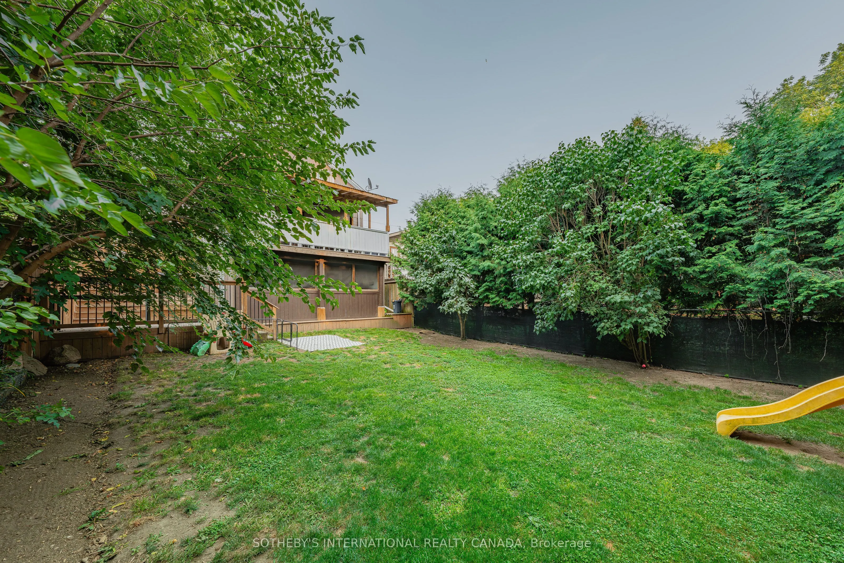 80 Elgin Street N
