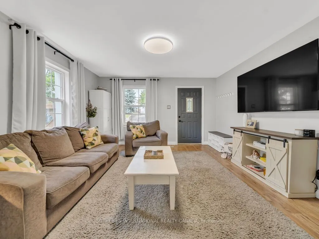 80 Elgin Street N