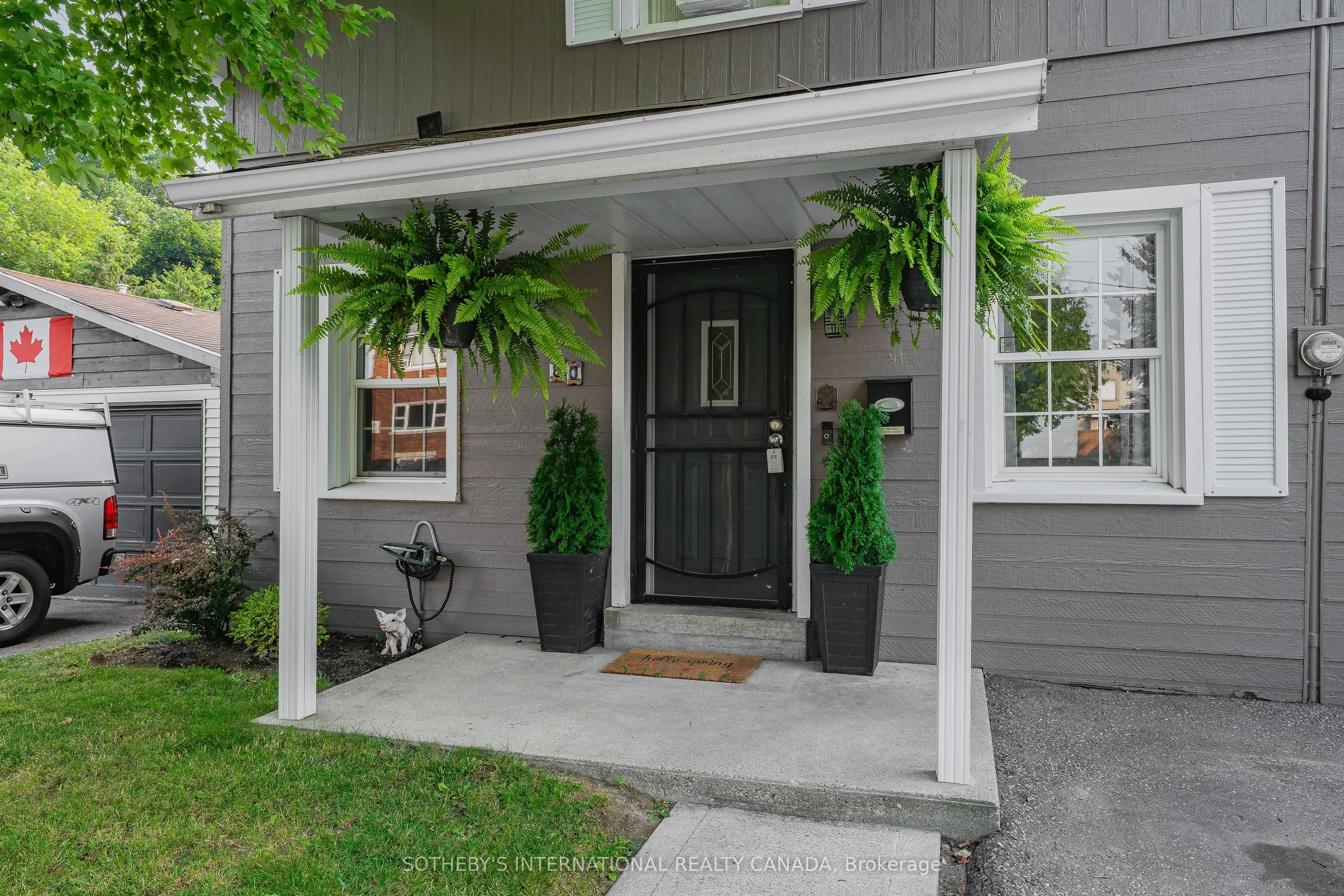 80 Elgin Street N