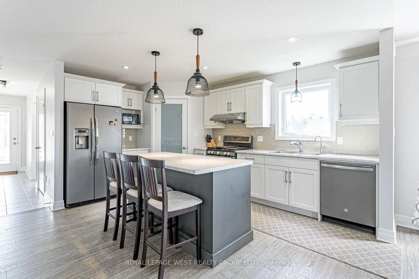 25 Hollingshead Road