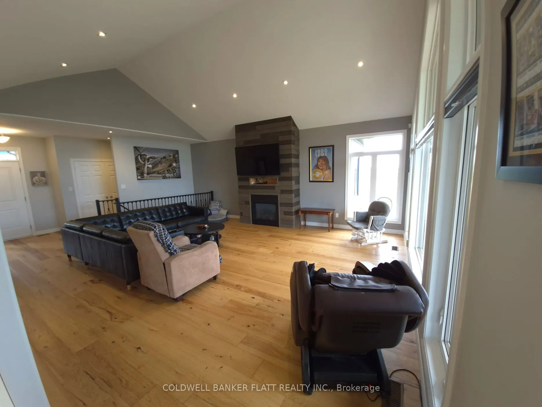 1 Phillips Court