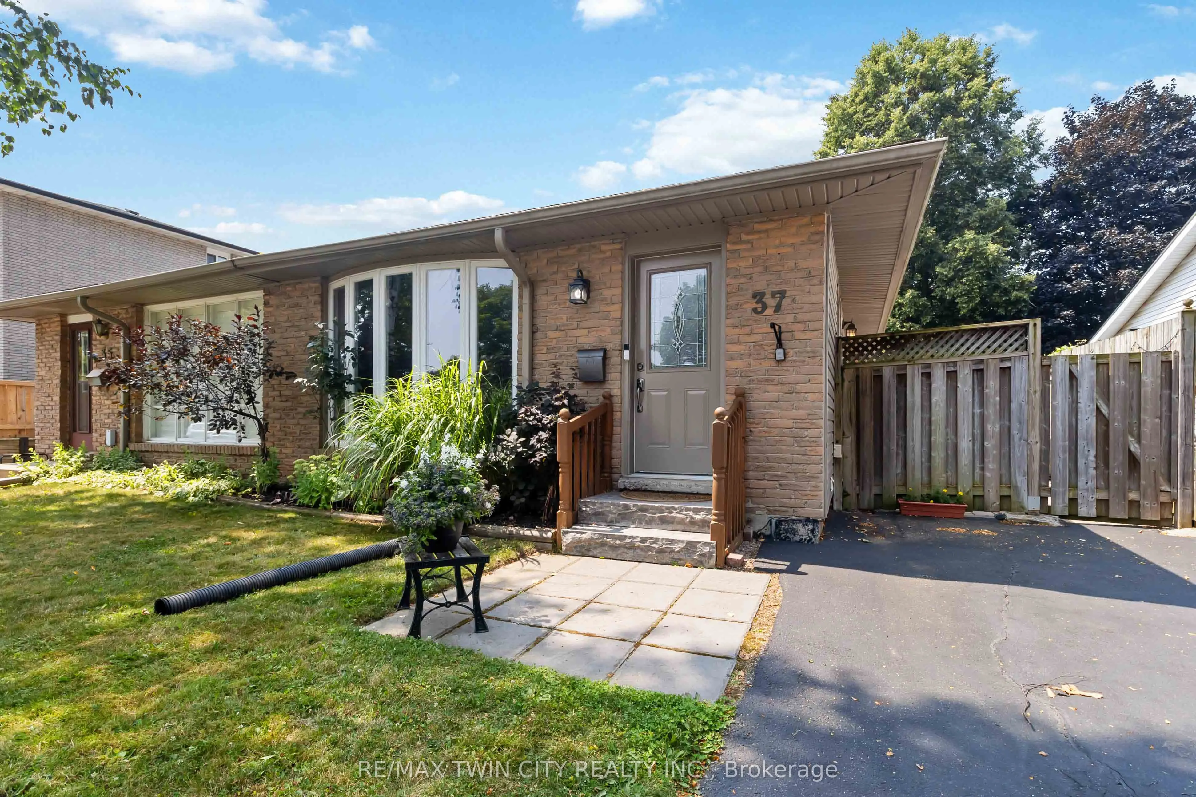 37 Ivanhoe Road